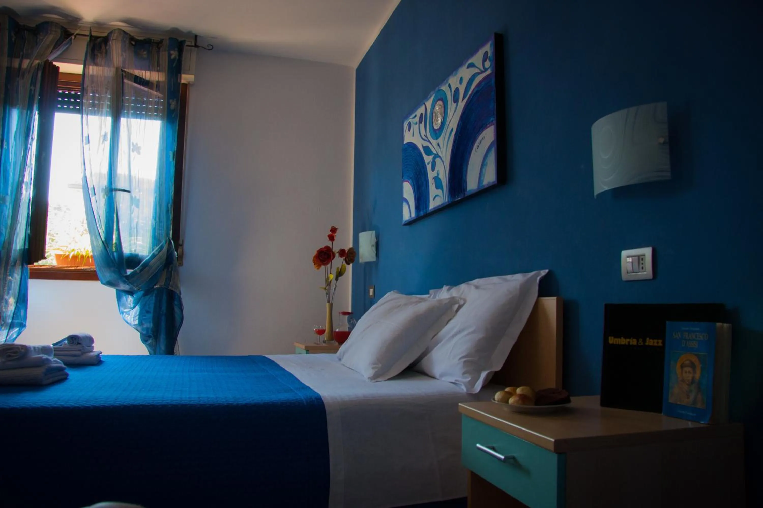 Photo of the whole room, Bed in P&P Assisi Camere