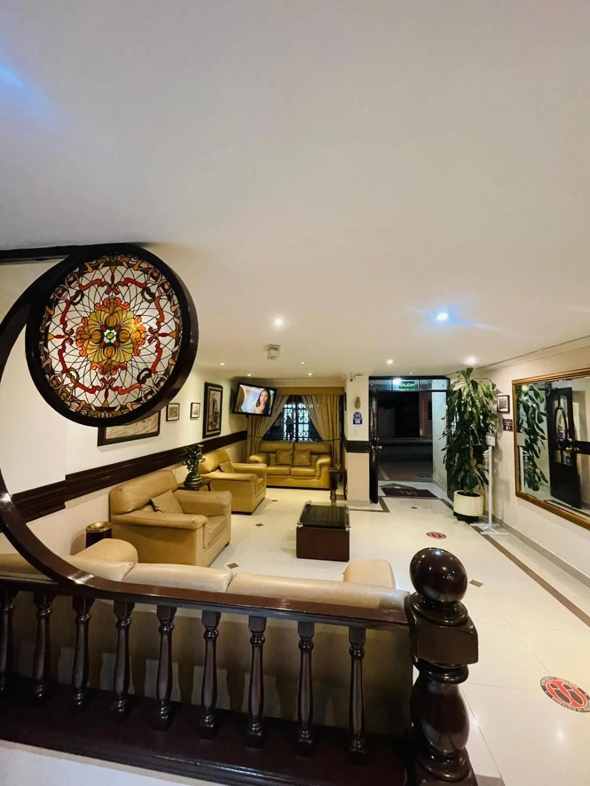 Seating area in Hotel La Sabana