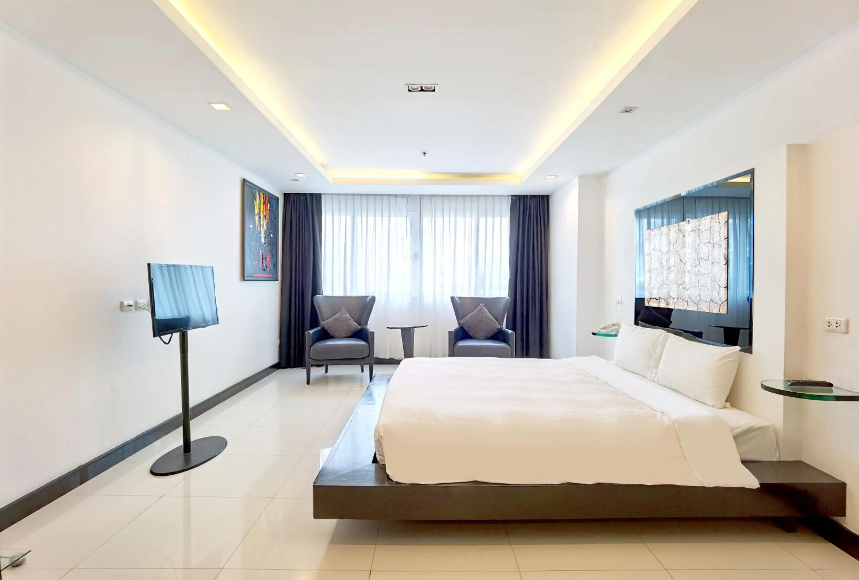 Bedroom, Bed in Nova Suites Pattaya by Compass Hospitality