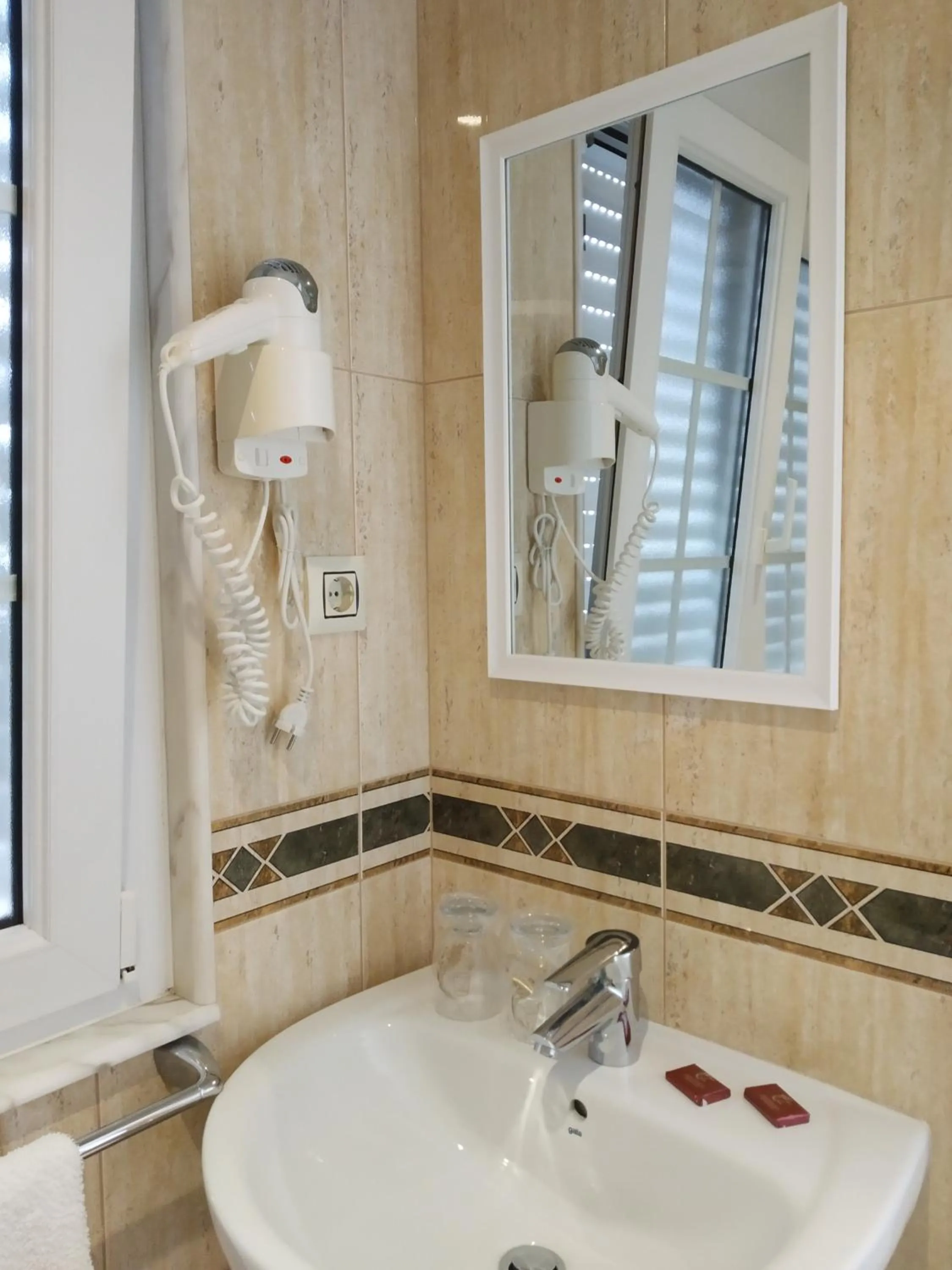 Property building in Hostal Stella Del Mare