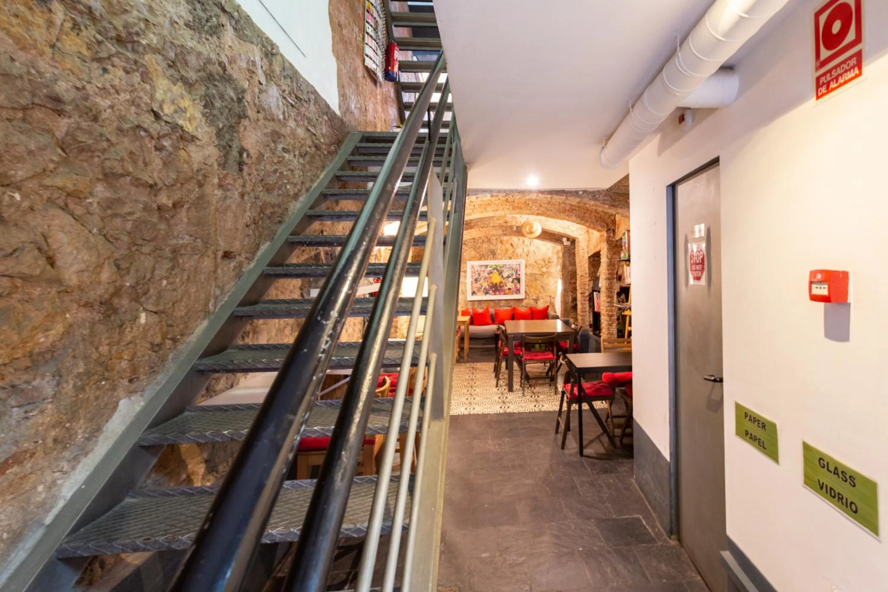 Communal lounge/ TV room in Mambo Tango