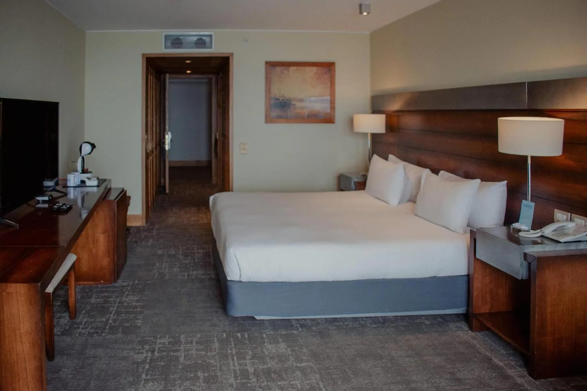 Bedroom, Bed in Radisson Hotel Puerto Varas