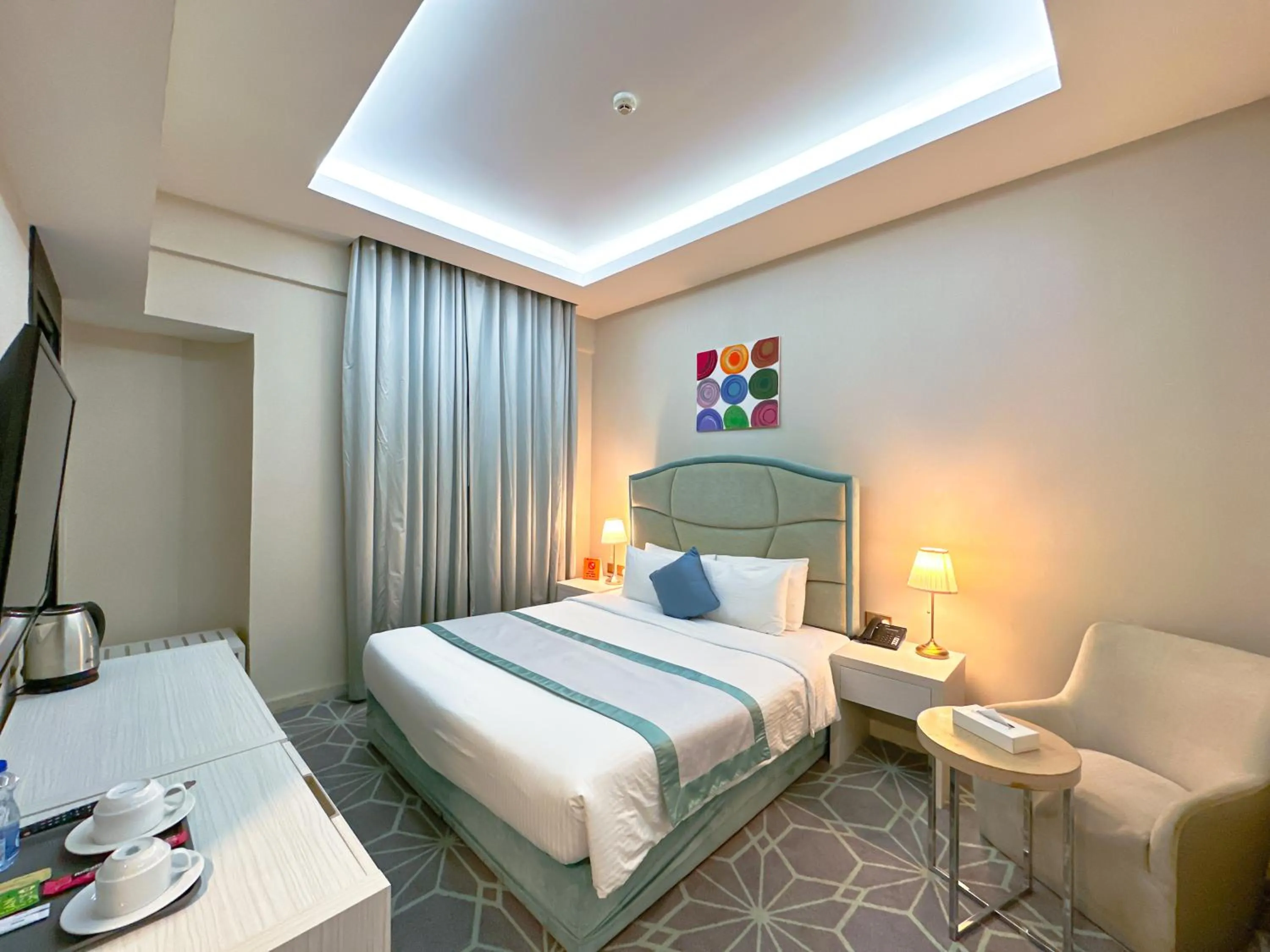 Bedroom, Bed in The Victory Hotel