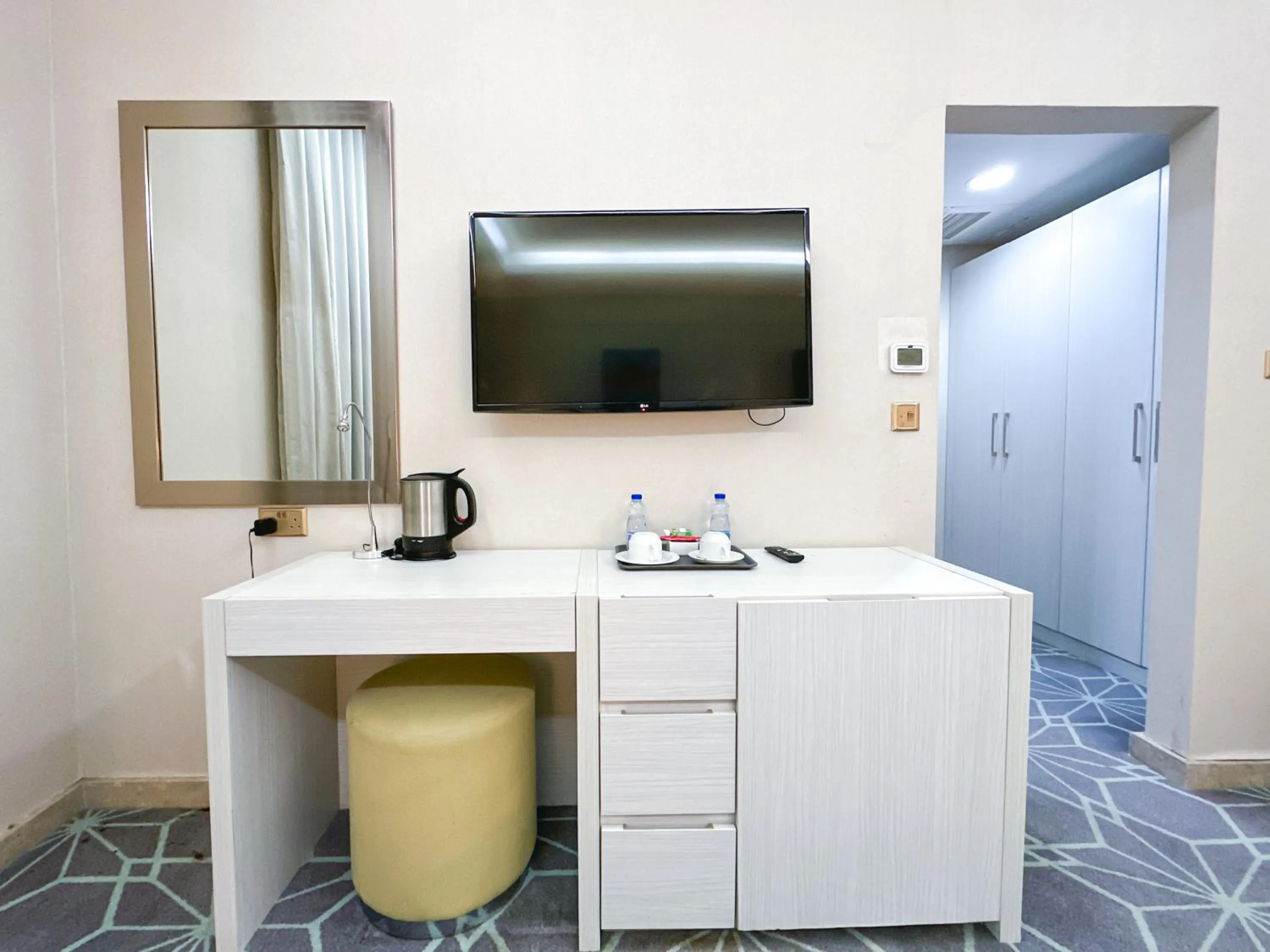 TV and multimedia in The Victory Hotel