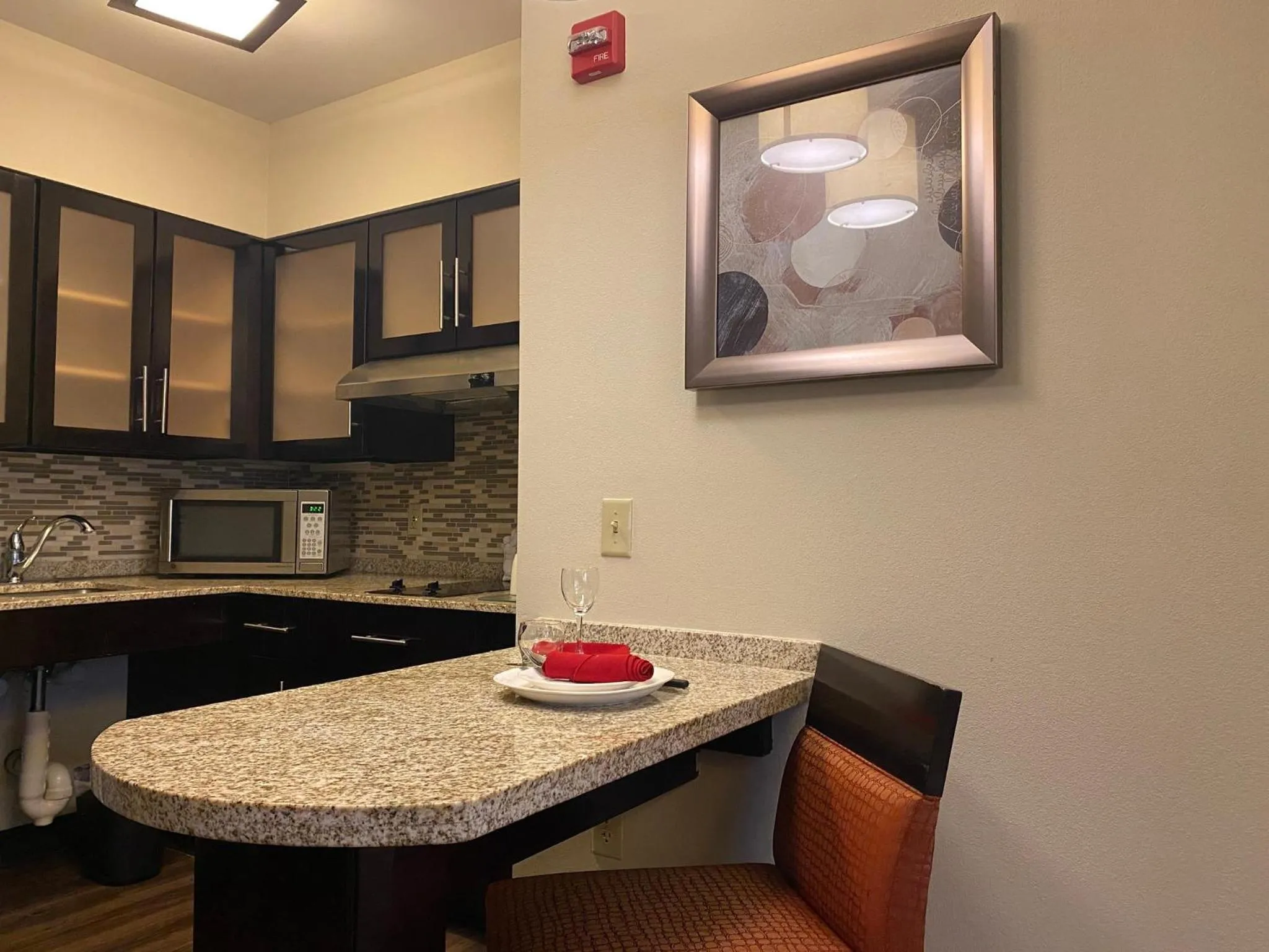 Photo of the whole room in Staybridge Suites Syracuse Liverpool by IHG