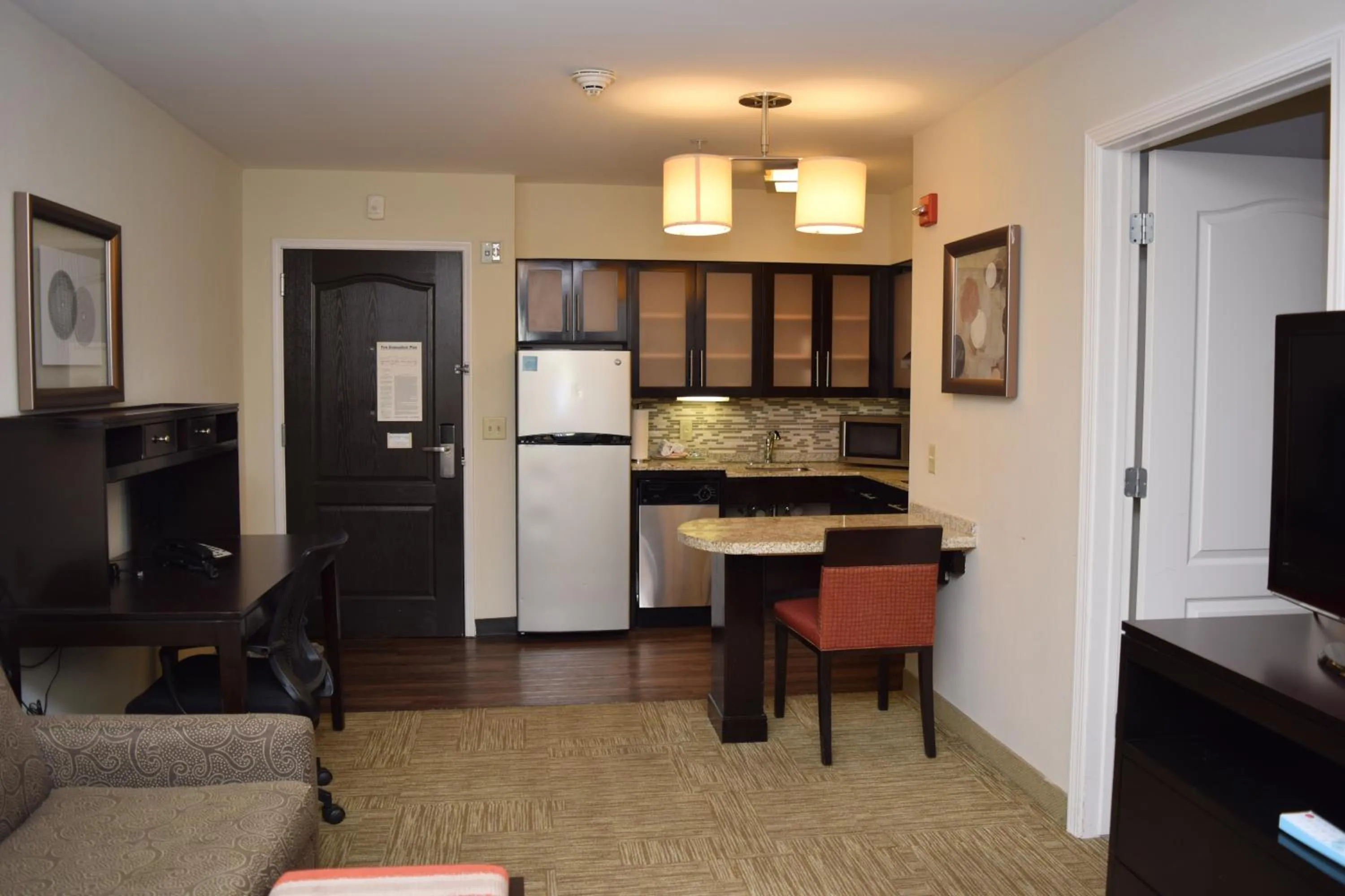 Kitchen or kitchenette in Staybridge Suites Syracuse Liverpool by IHG