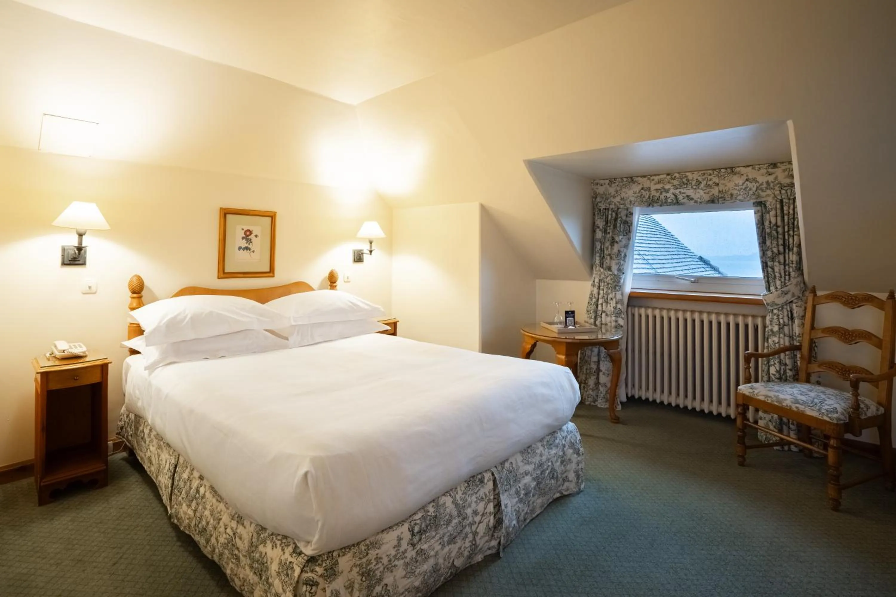 Bedroom, Bed in Llao Llao Resort, Golf-Spa