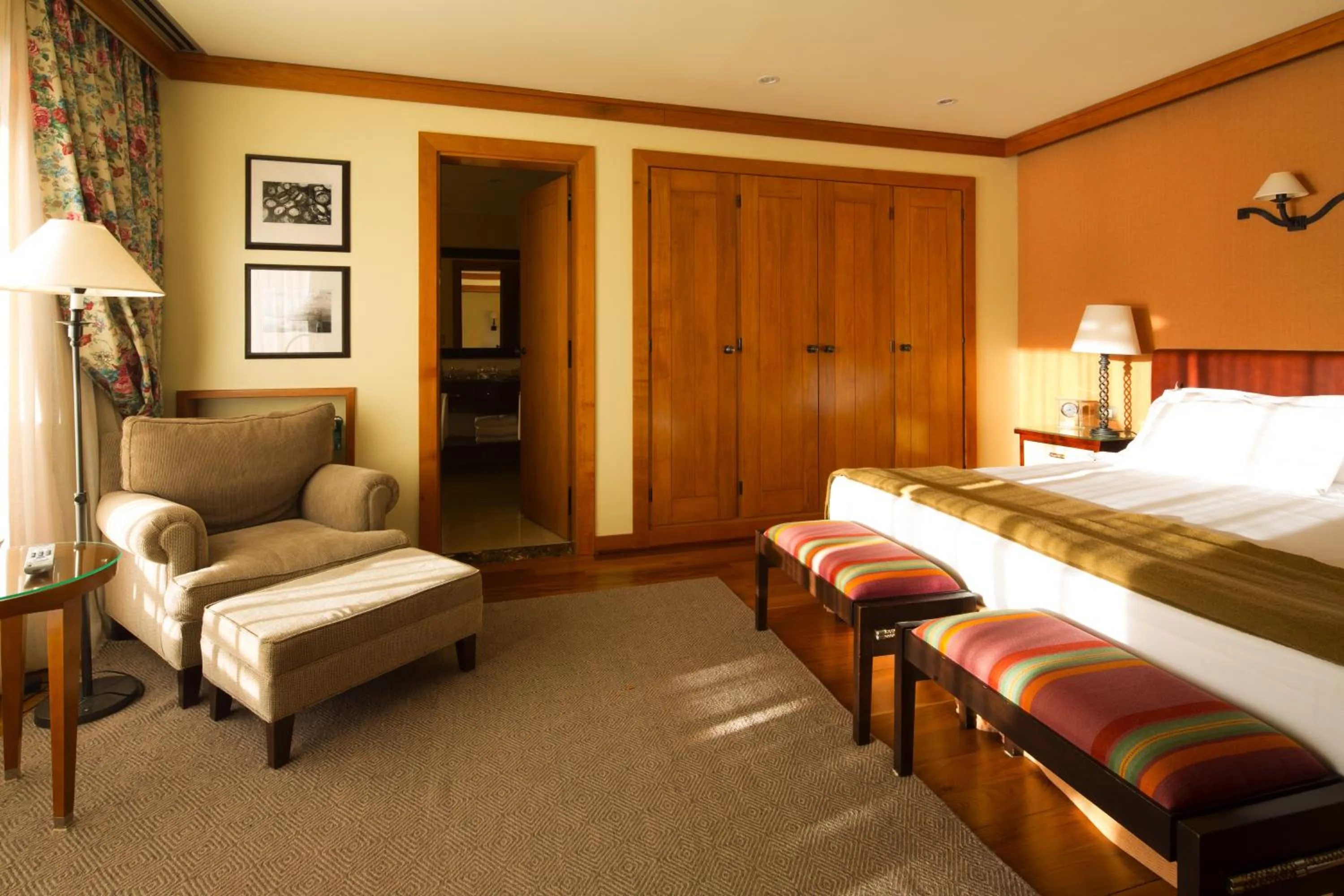 Bedroom, Bed in Llao Llao Resort, Golf-Spa