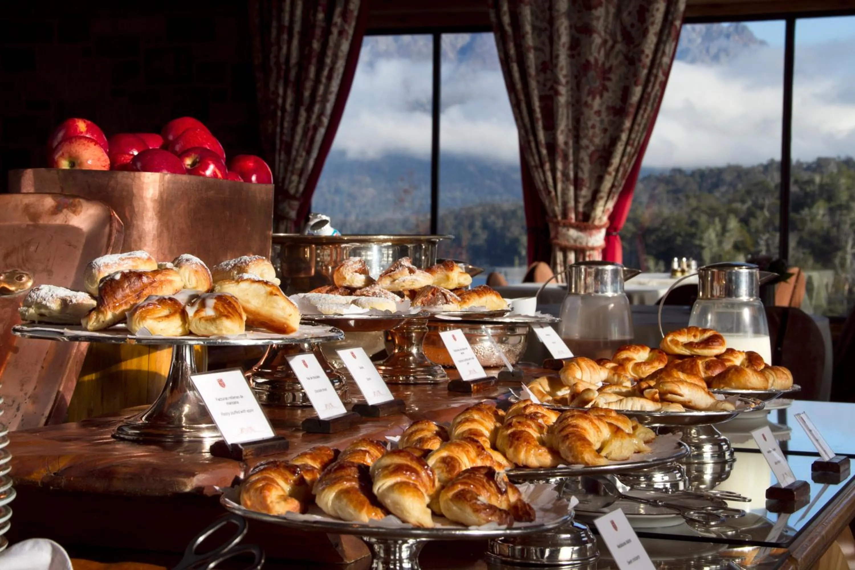 Breakfast in Llao Llao Resort, Golf-Spa