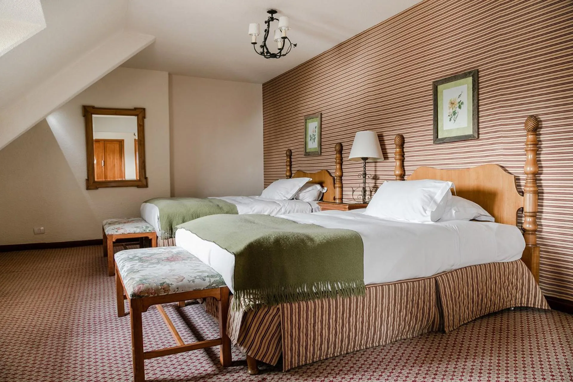 Bedroom, Bed in Llao Llao Resort, Golf-Spa