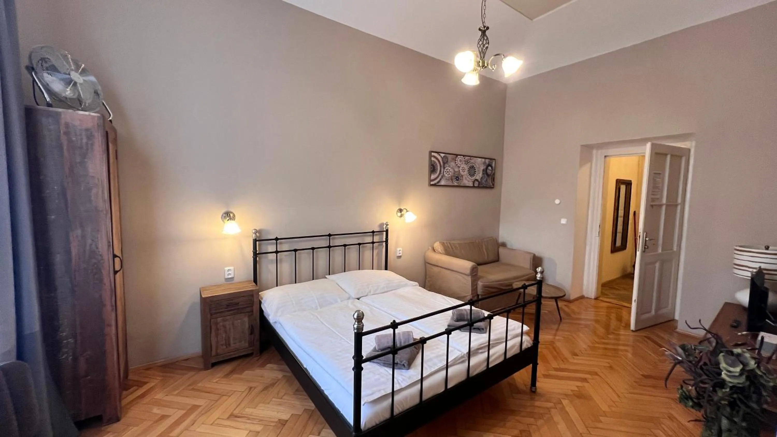 Bed in Old Town - Dusni Apartments