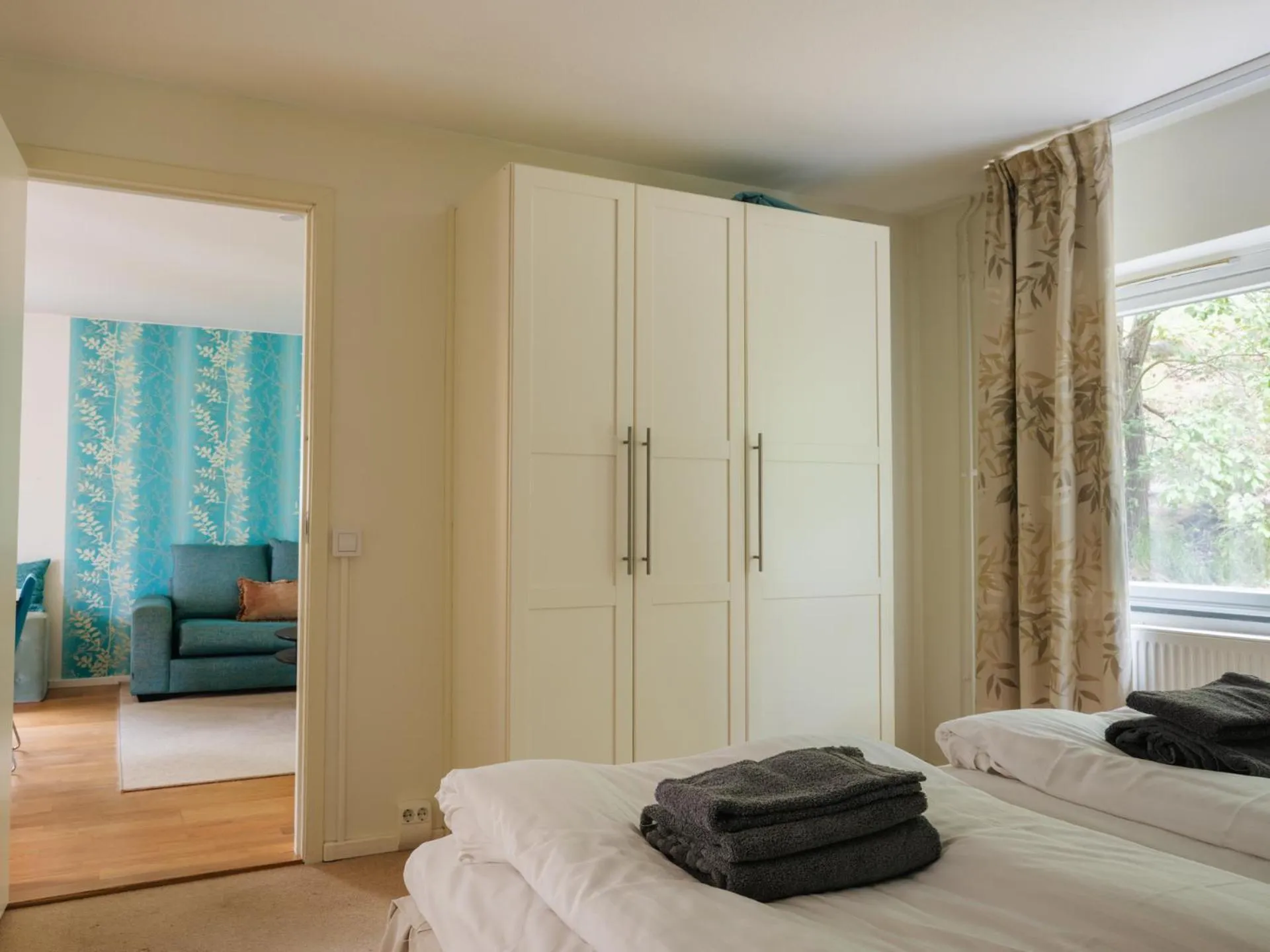 Living room, Bed in Bosön Hotell & Konferens