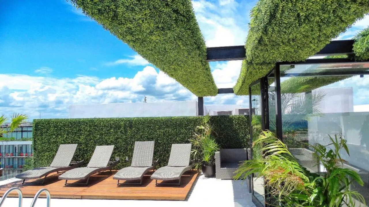 Luxury 5th Avenue Menesse 32