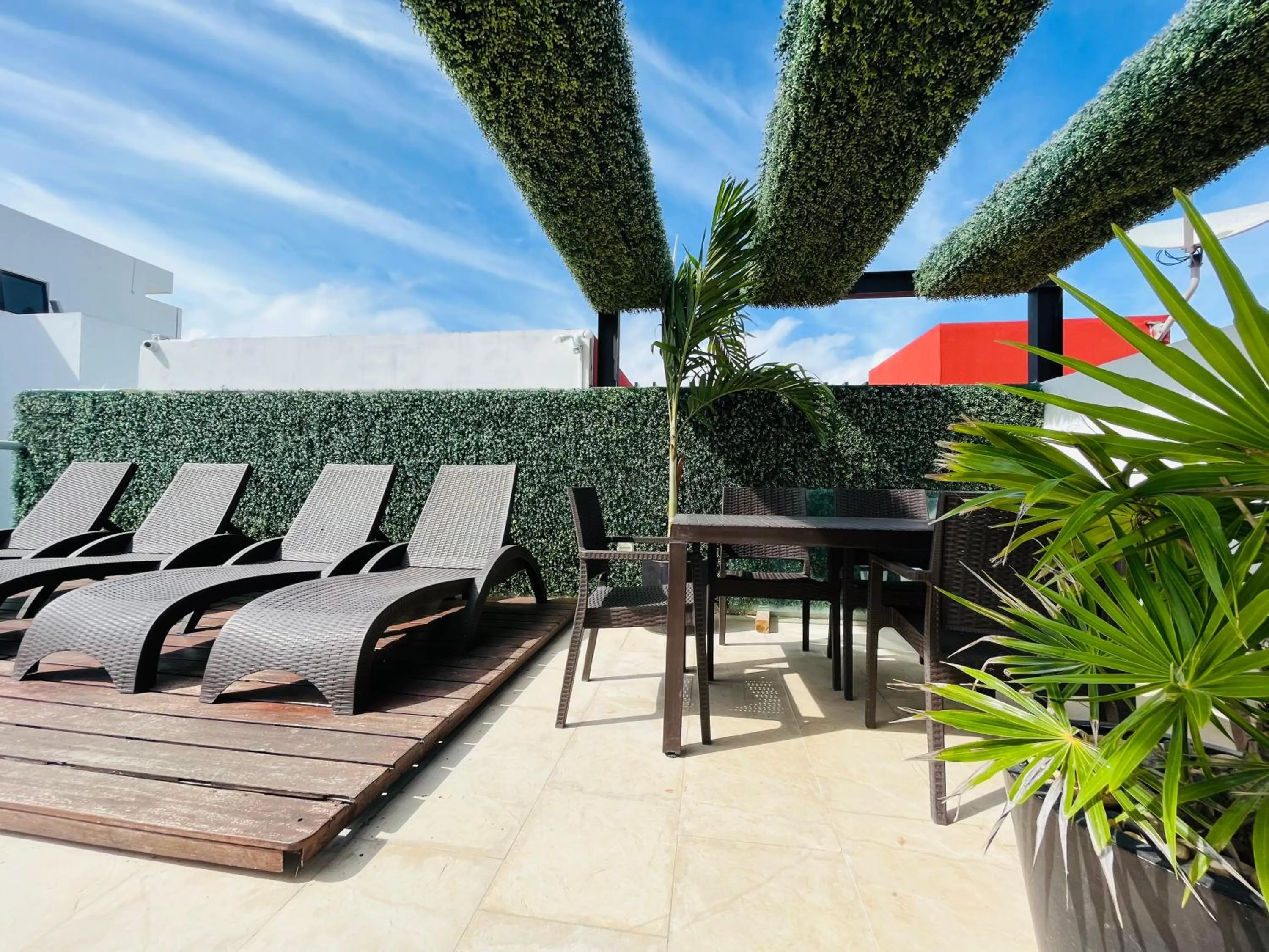 Luxury 5th Avenue Menesse 32