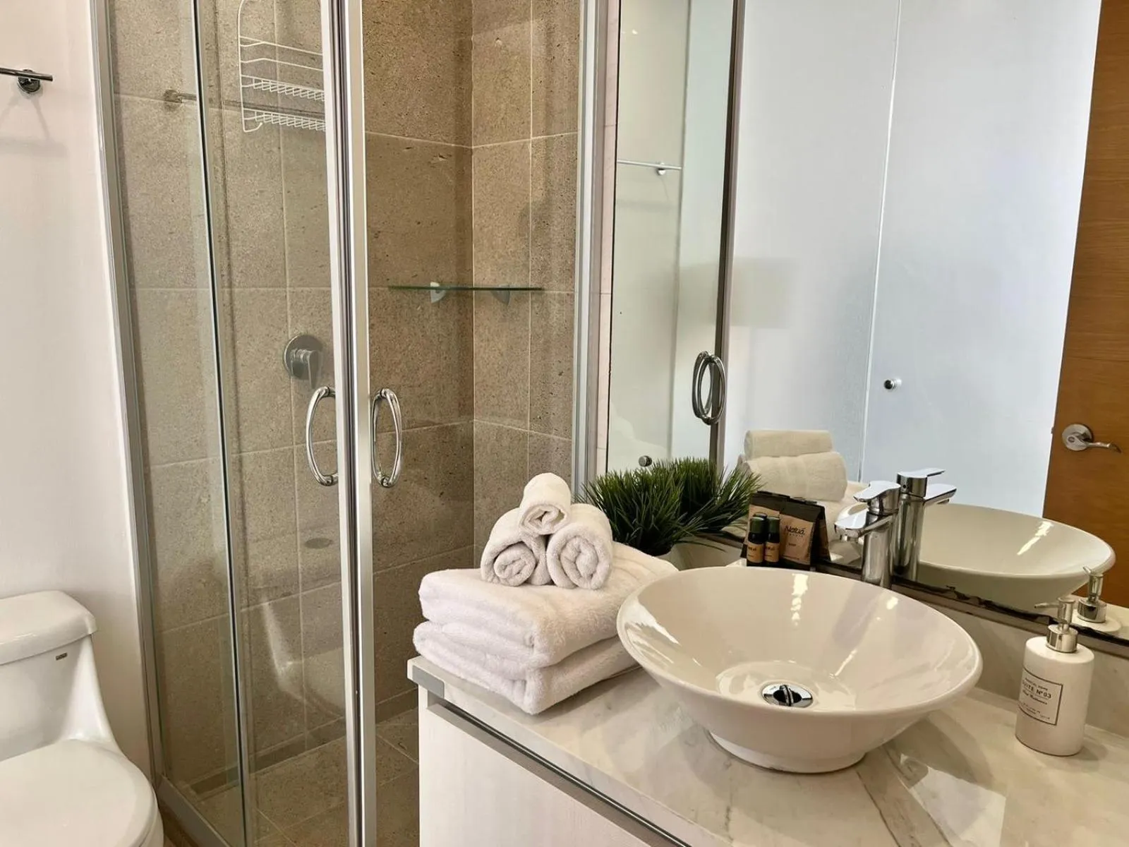 Luxury 5th Avenue Menesse 32