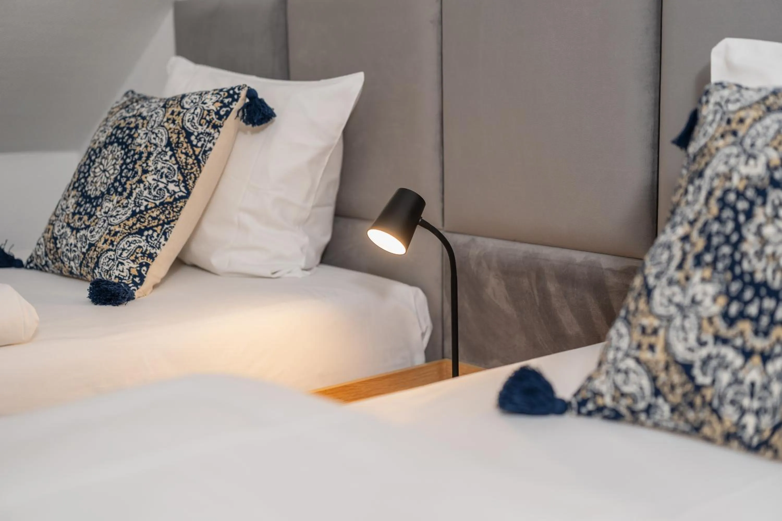 Bed in Hotel Frechener Hof