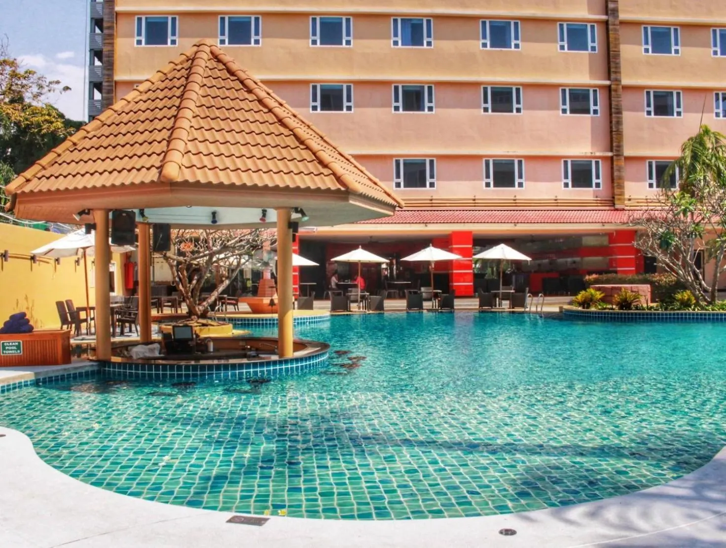 Swimming pool in Nova Platinum Hotel