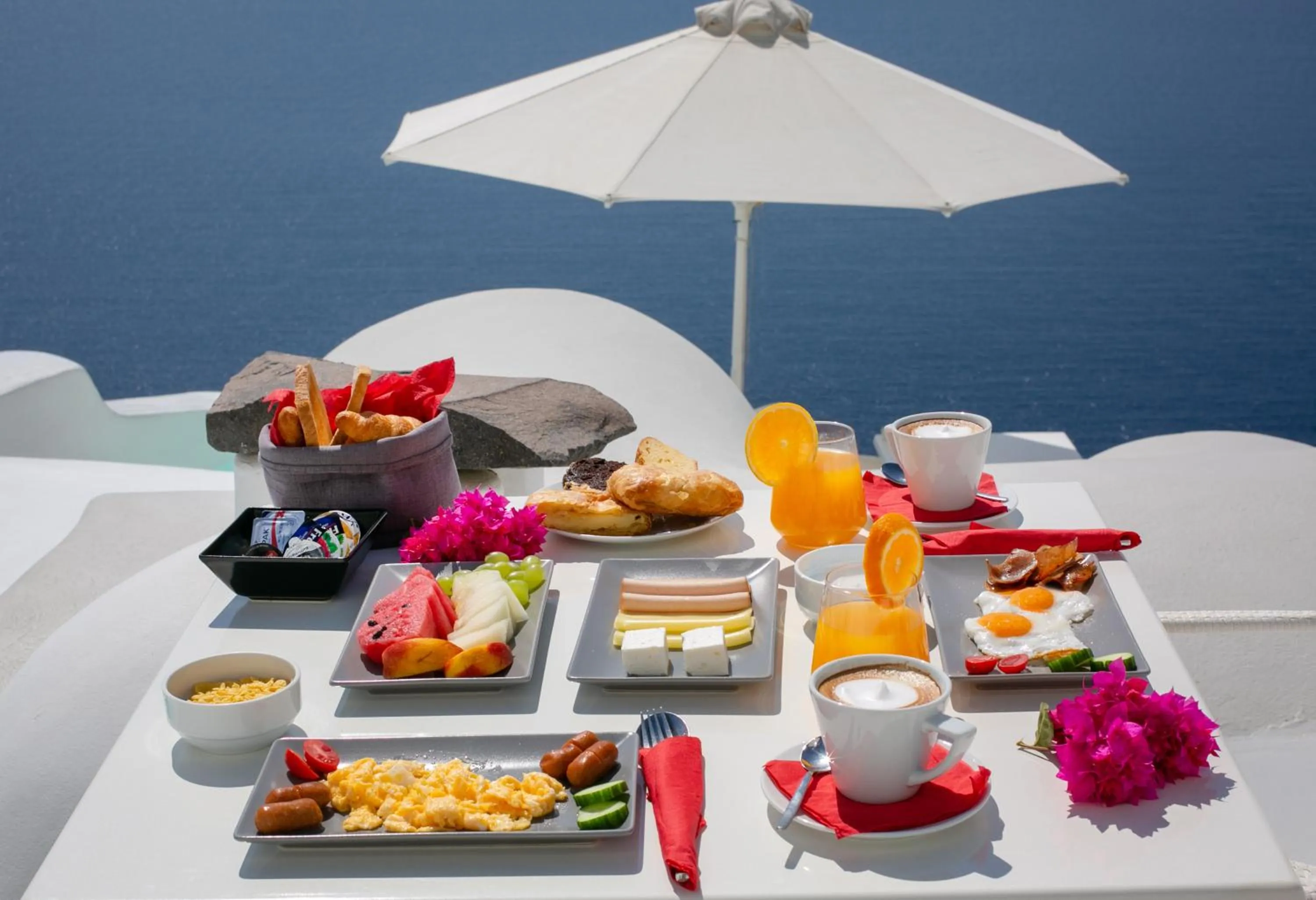 Continental breakfast in Onar Villas Oia - Onar Hotels Collection