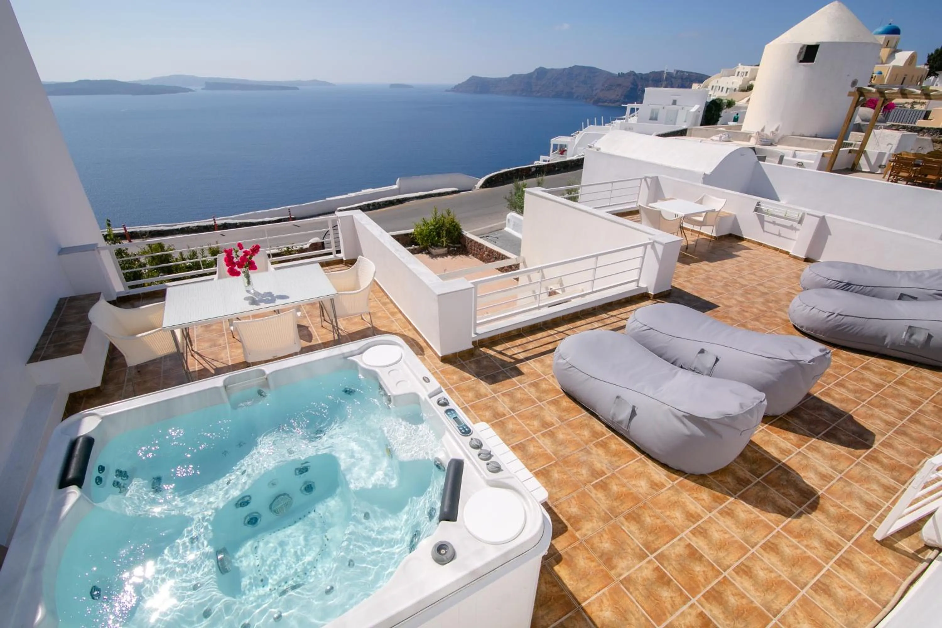 Sea view in Onar Villas Oia - Onar Hotels Collection