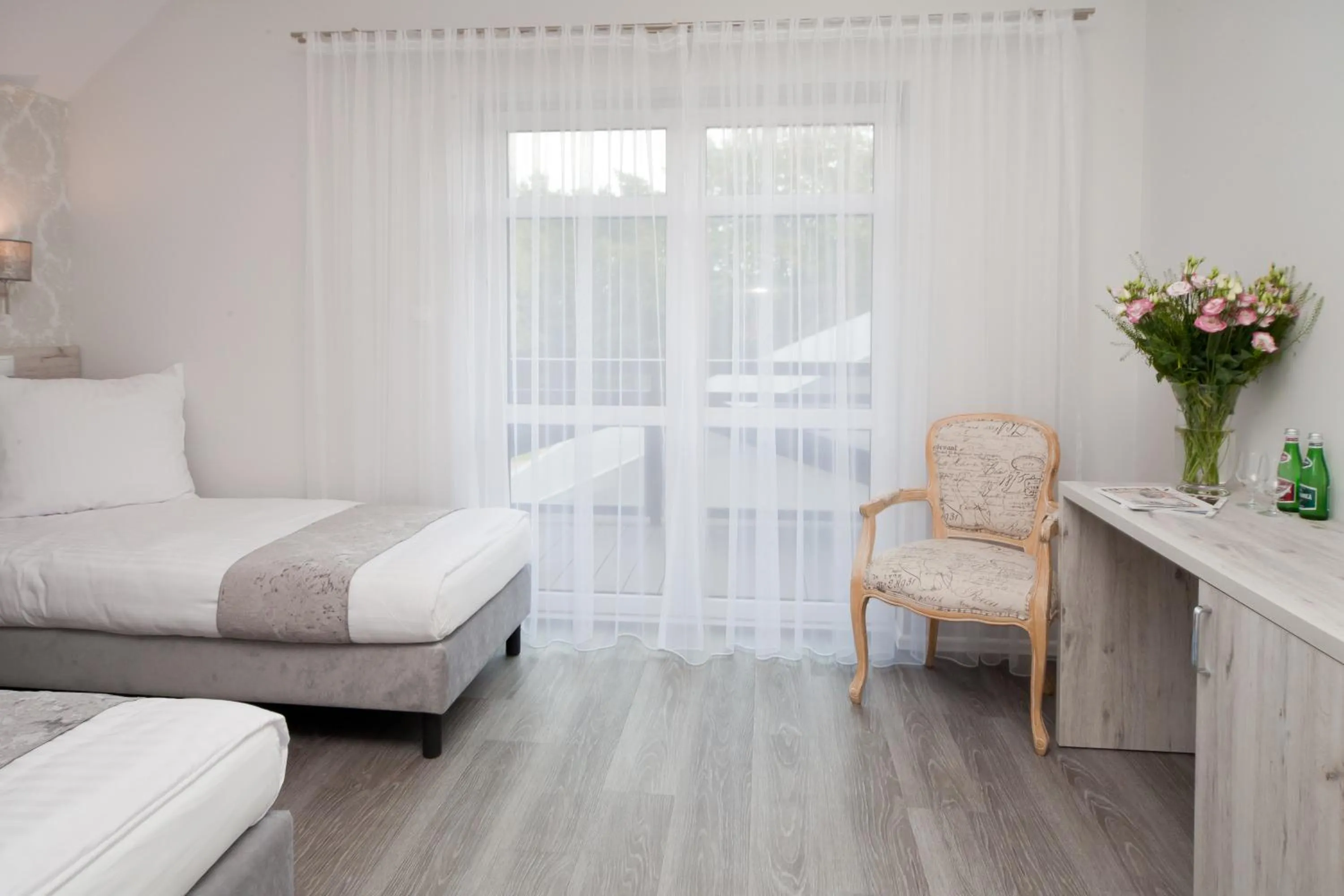 Bed in Dworek Bukowy Park