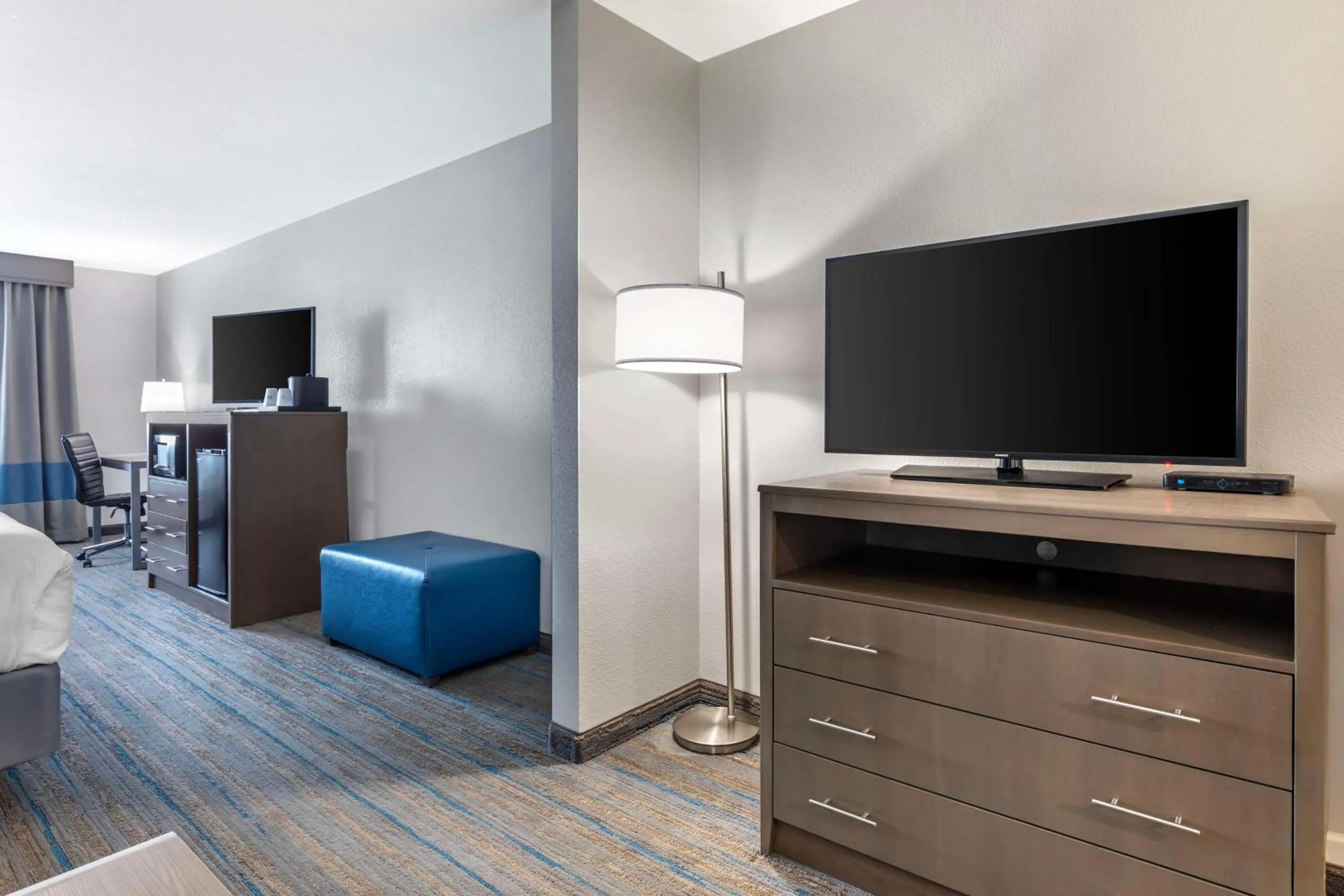 Photo of the whole room in Best Western Plus Stephenville Inn