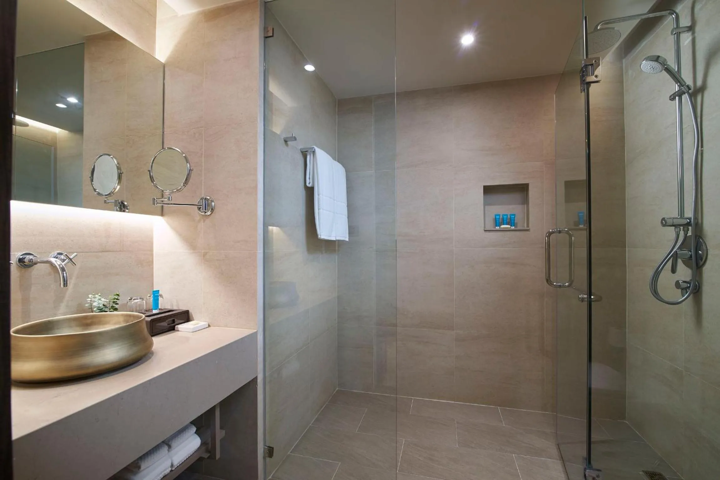 Shower in Amari Vogue Krabi