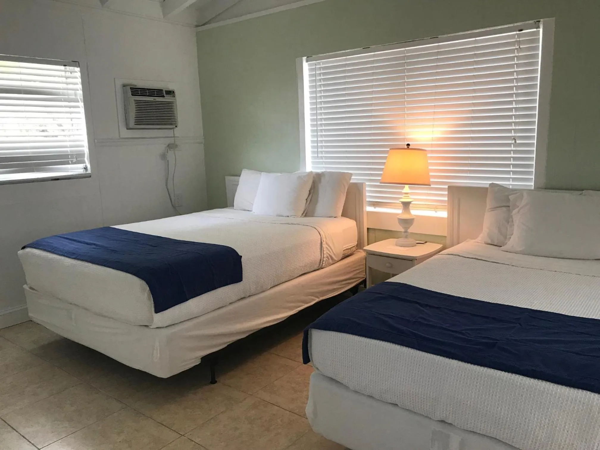 Bed in Kingsail Resort
