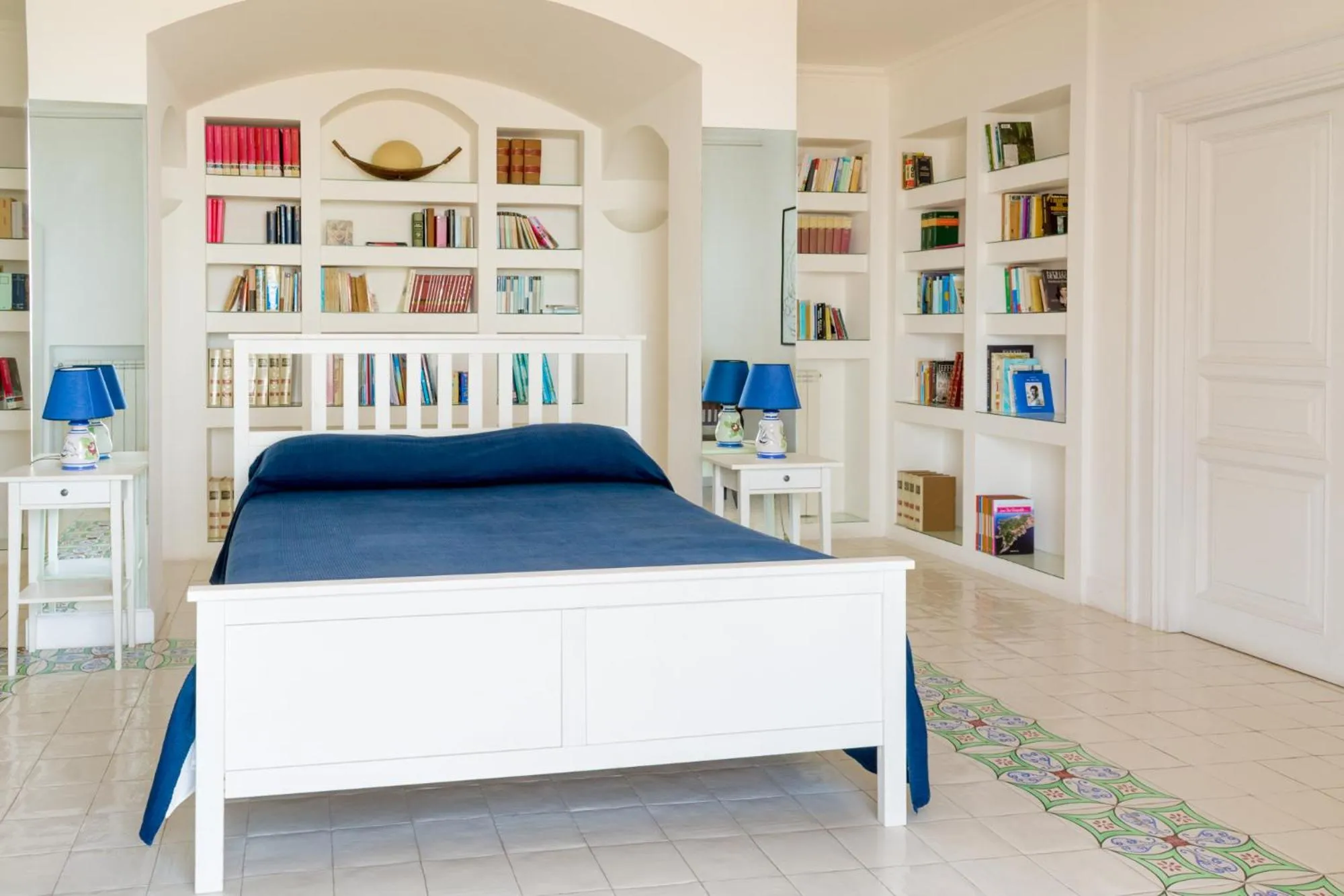 Bed in La Belle Vie B&B