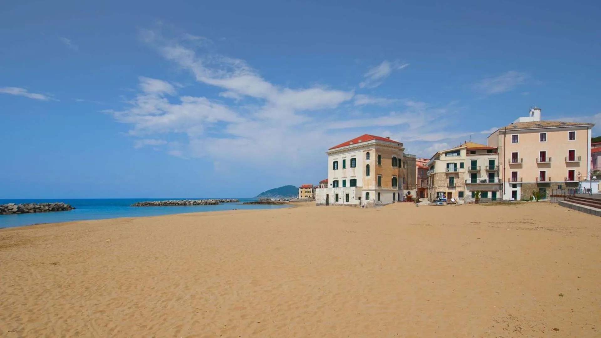 Beach in La Belle Vie B&B