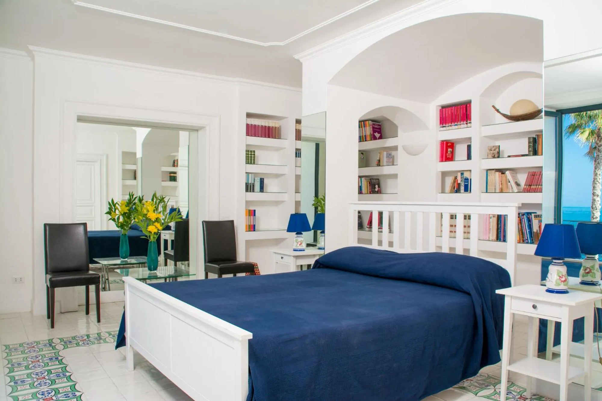 Bed in La Belle Vie B&B