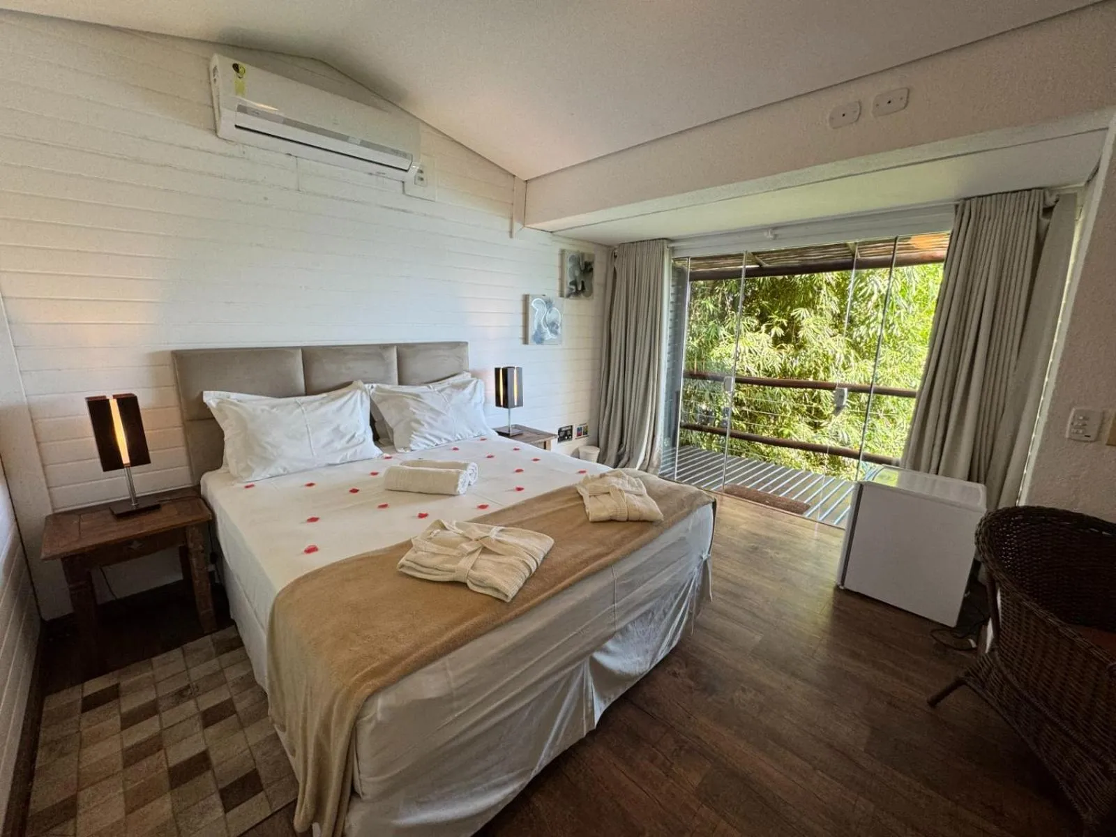 Bed in Ilha de Toque Toque Eco Hotel