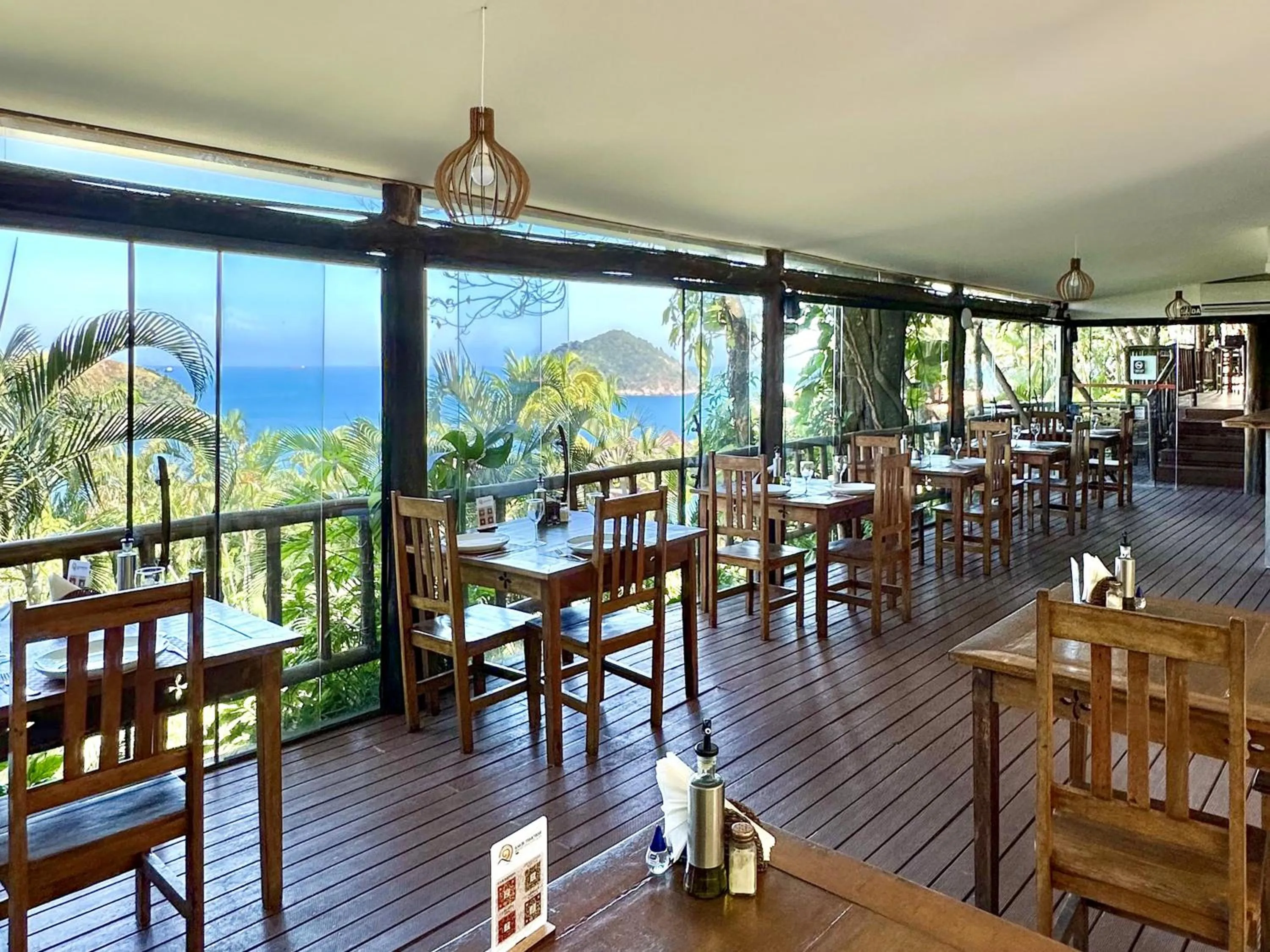 Restaurant/places to eat in Ilha de Toque Toque Eco Hotel