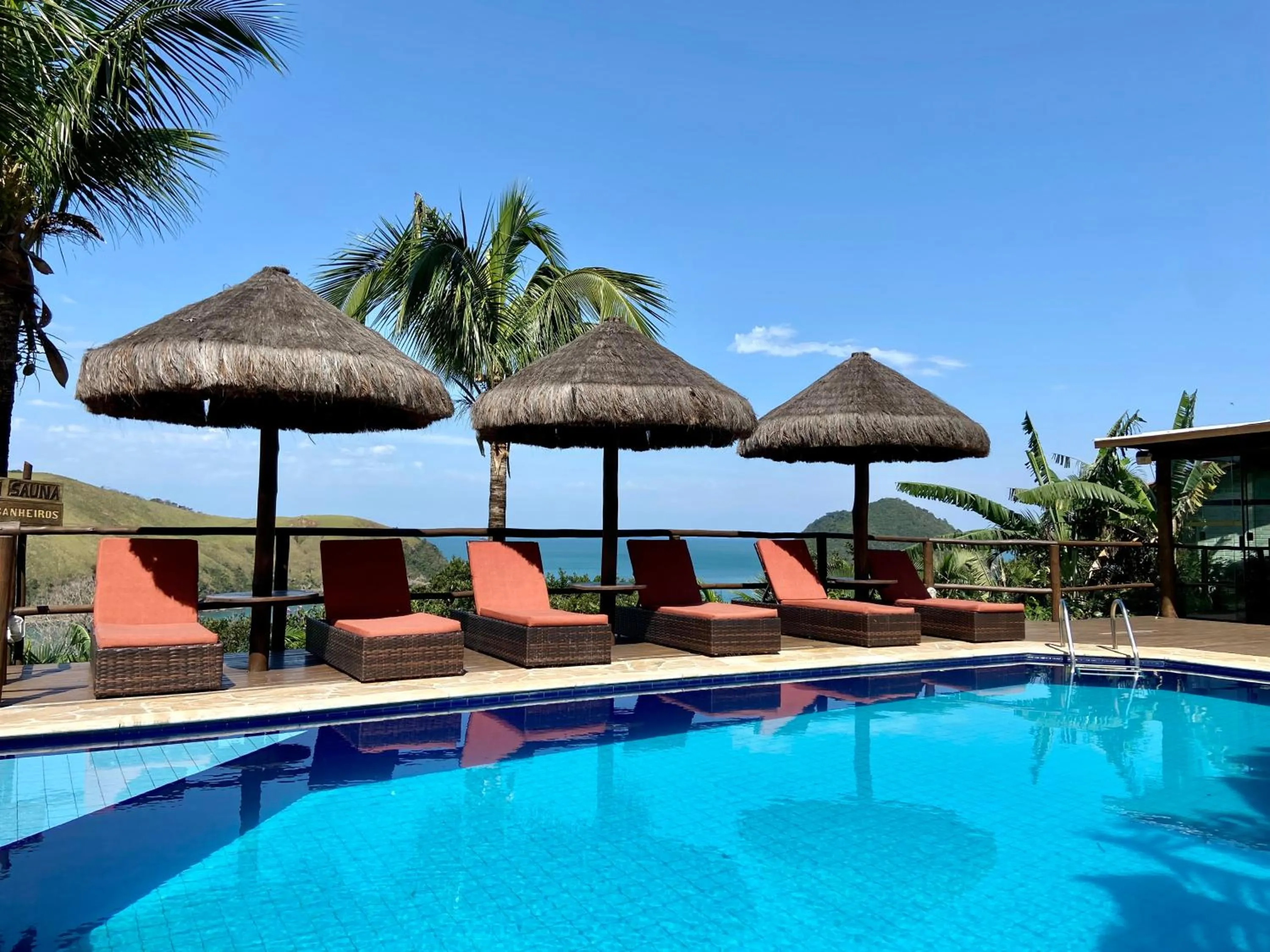 Swimming pool in Ilha de Toque Toque Eco Hotel