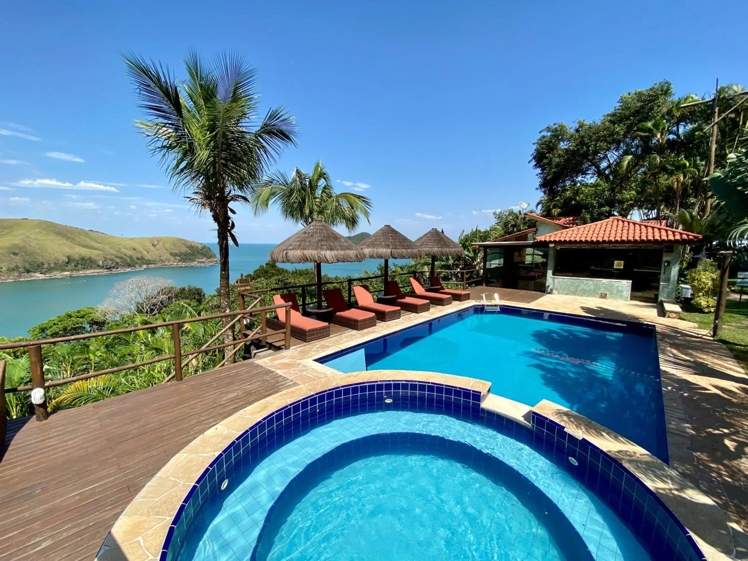 Hot Tub in Ilha de Toque Toque Eco Hotel