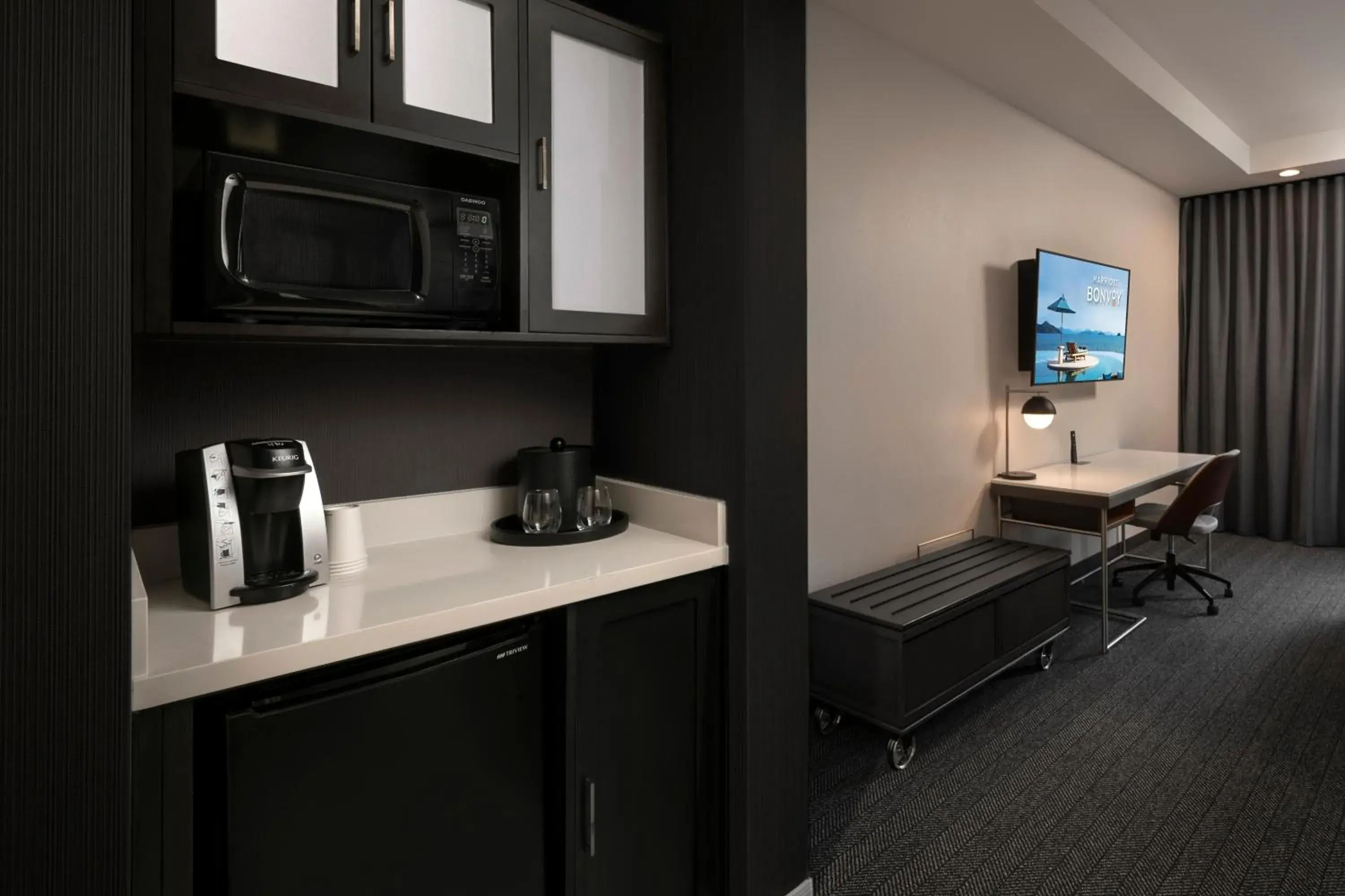 Queen Room with Two Queen Beds in Courtyard by Marriott Houston Kemah Queen Room with Two Queen Beds in Courtyard by Marriott Houston Kemah