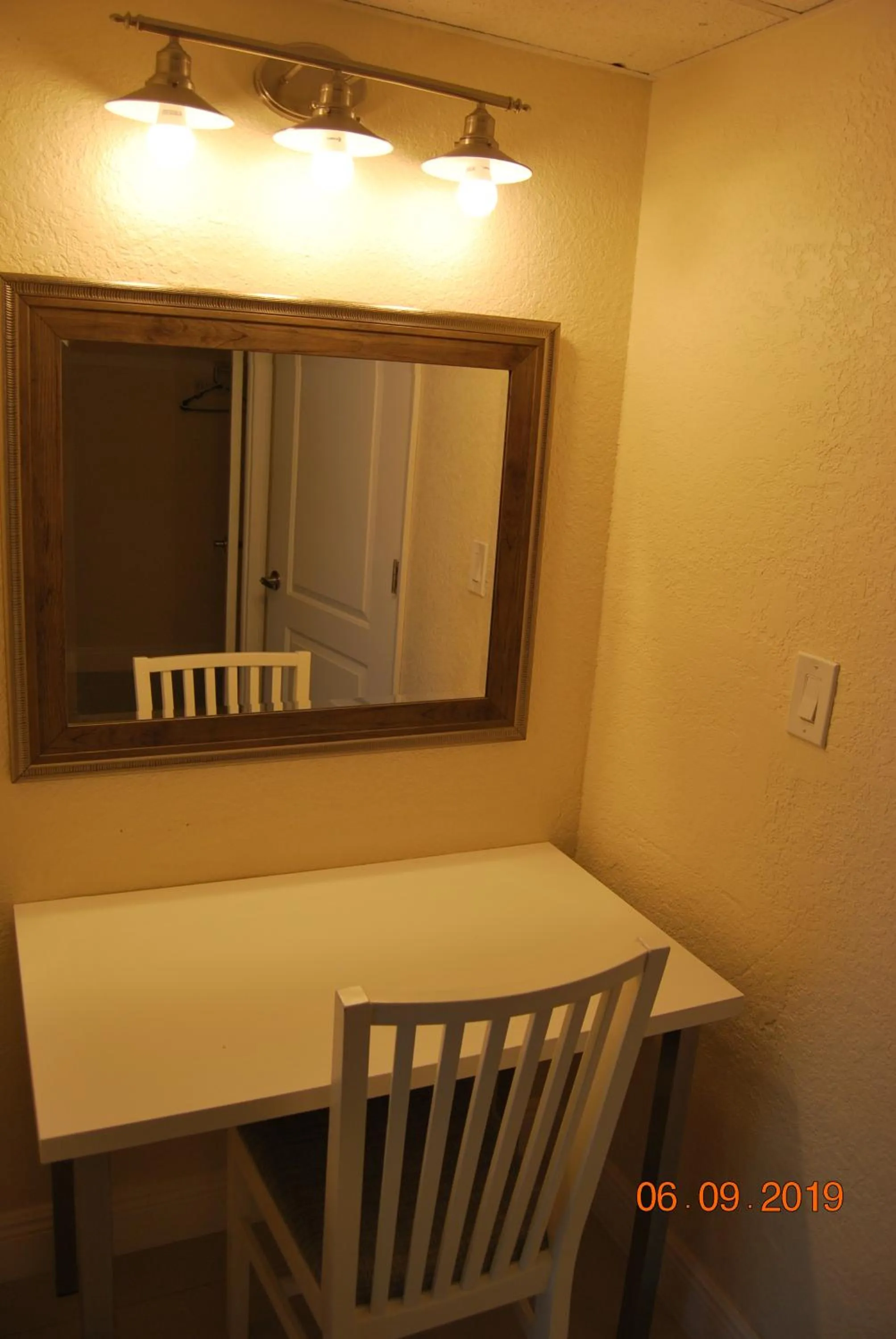 Seating area in Ocean Reserve Piso 7 STR-310