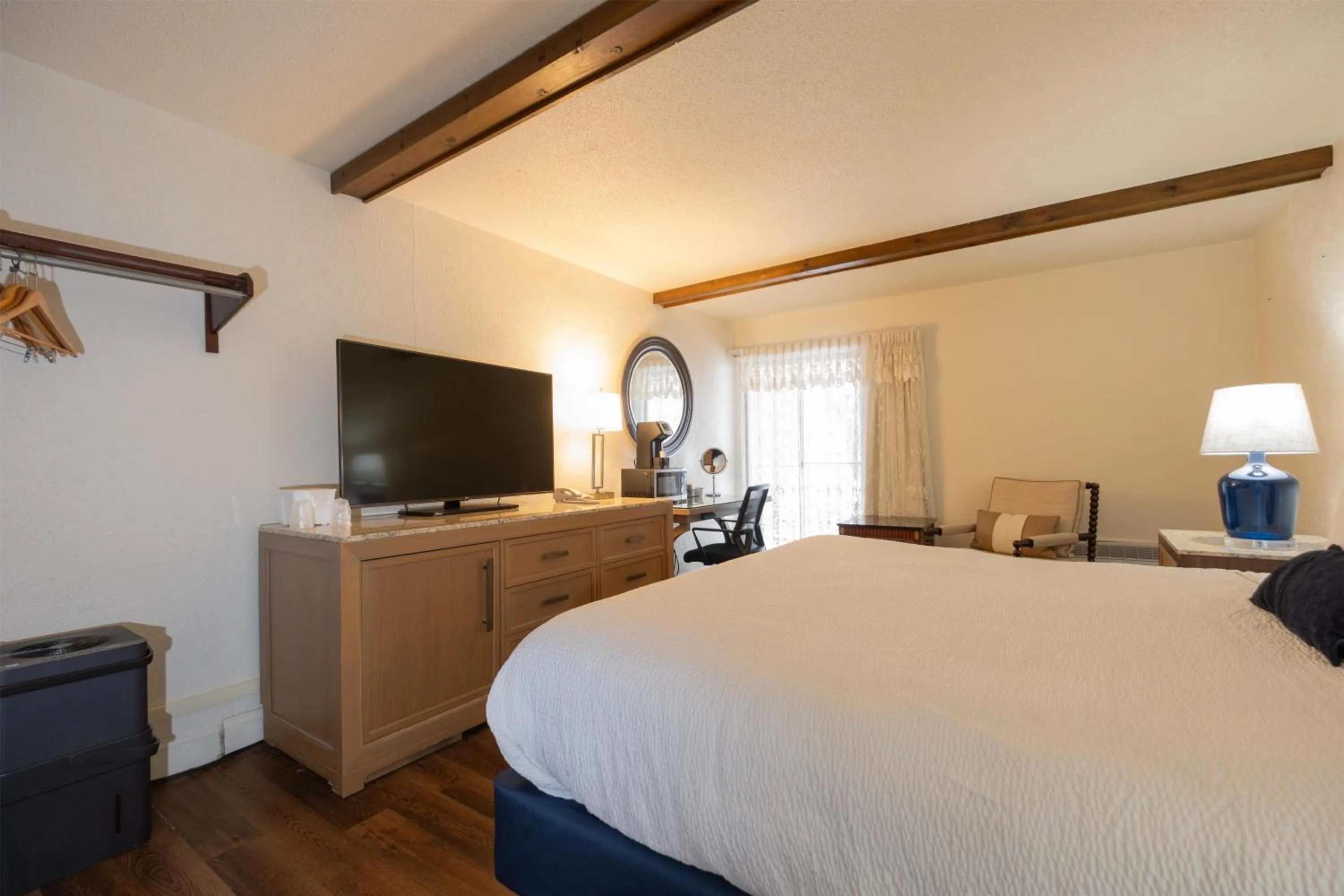 Bedroom, Bed in Fireside Inn and Suites Bangor