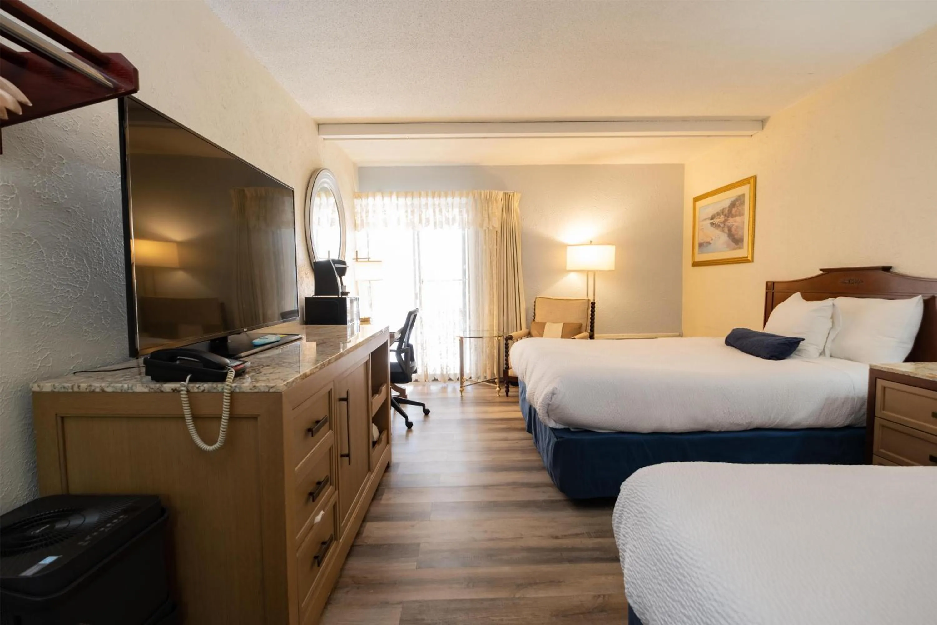 Bedroom, Bed in Fireside Inn and Suites Bangor