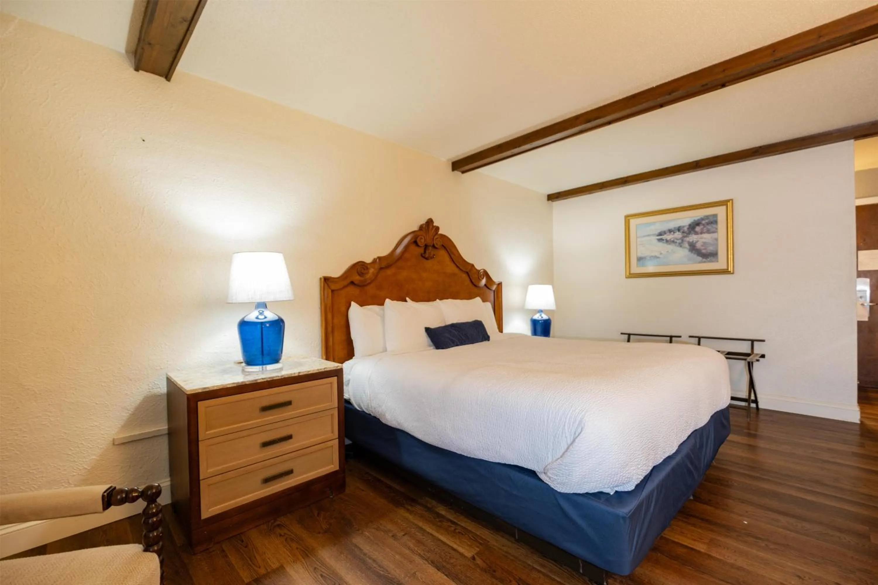 Bedroom, Bed in Fireside Inn and Suites Bangor