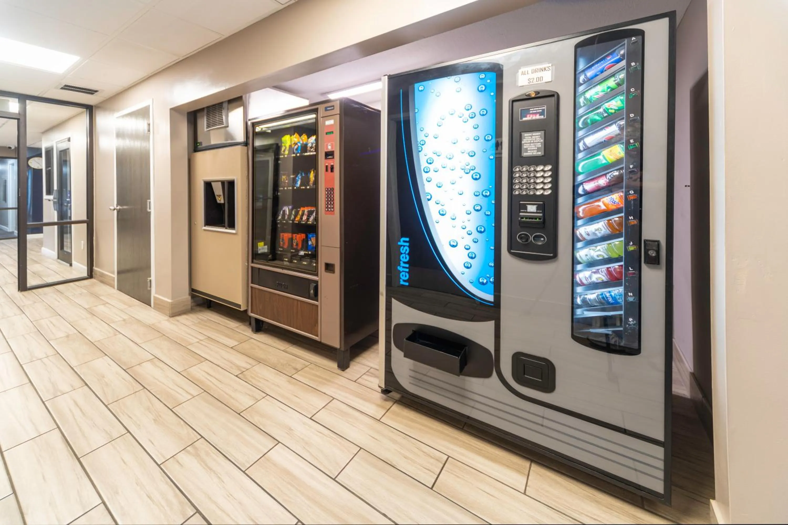 Food in BridgePointe Inn & Suites by BPhotels, Council Bluffs, Omaha Area