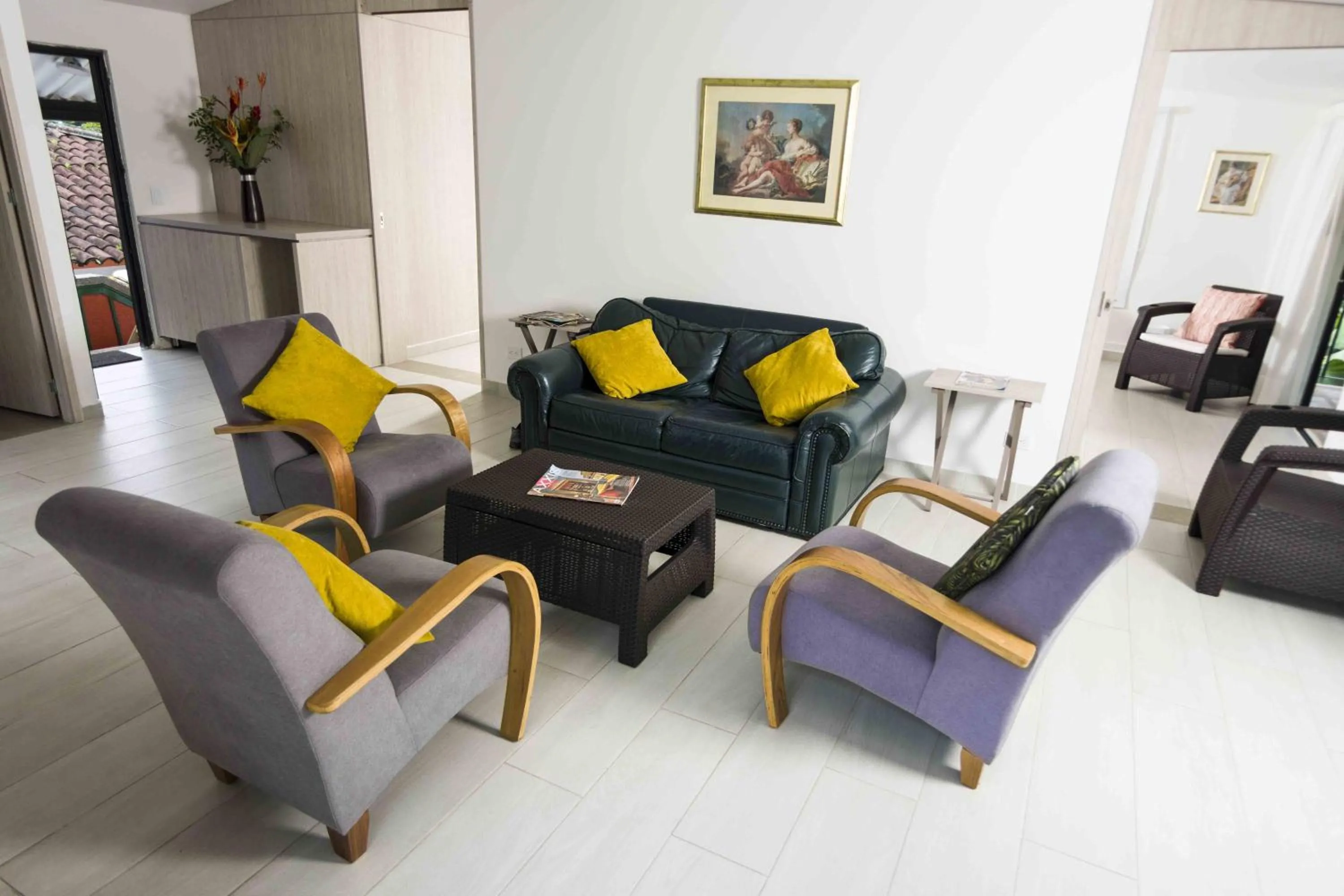 Communal lounge/ TV room in Hotel campestre La Floresta