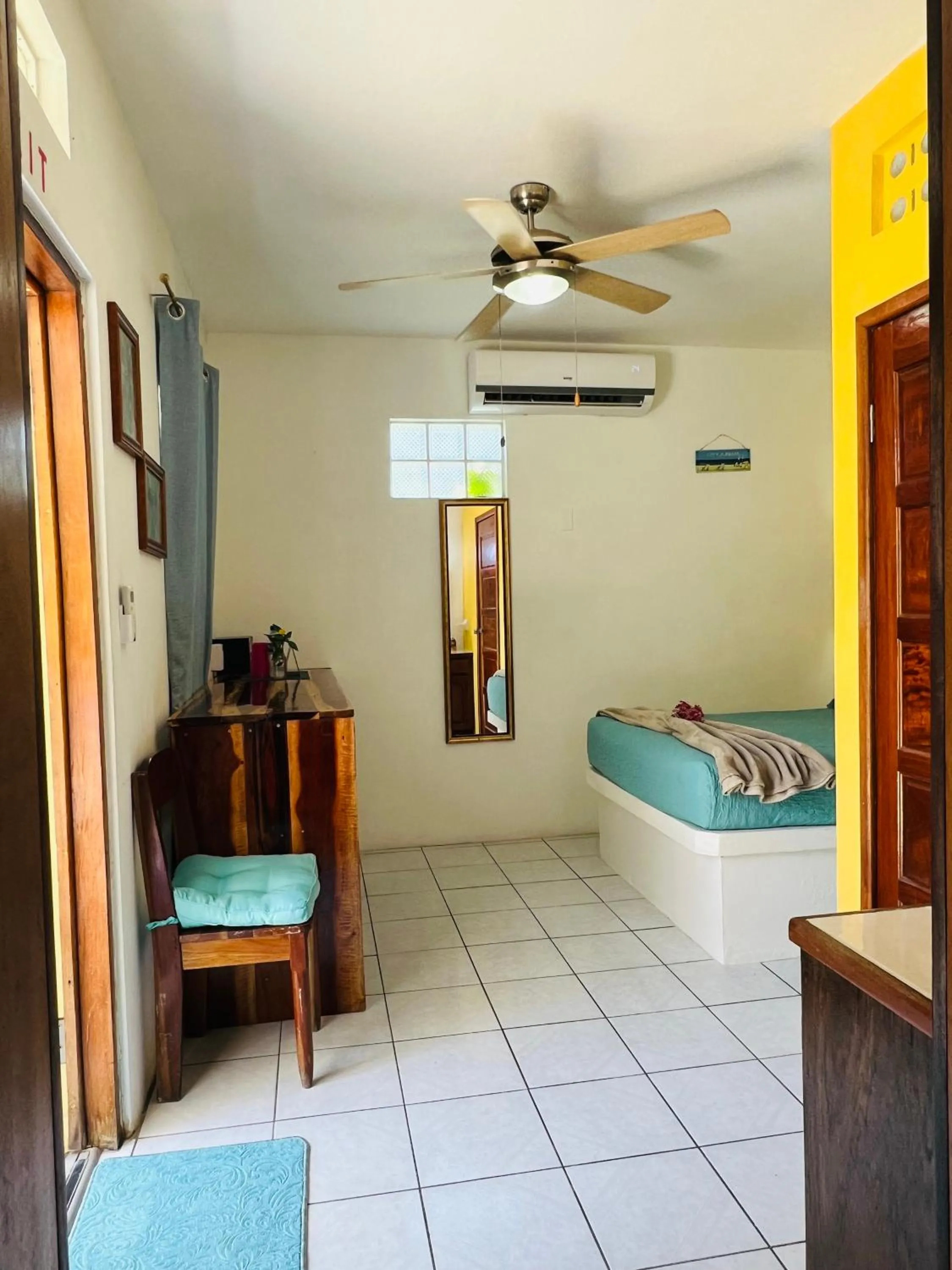 Photo of the whole room, Bed in Hotel Del Rio