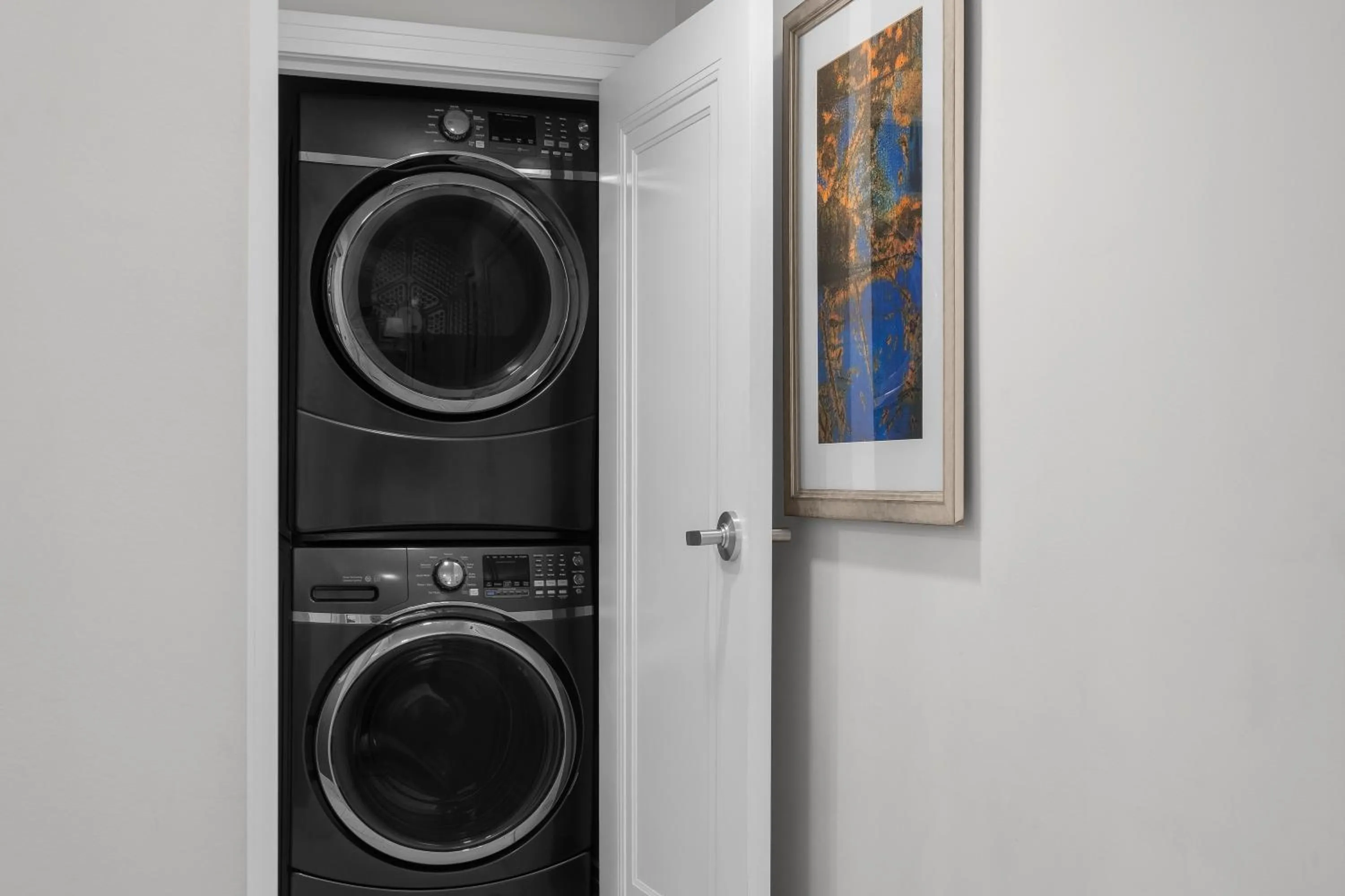 washing machine in The Jung Hotel and Residences