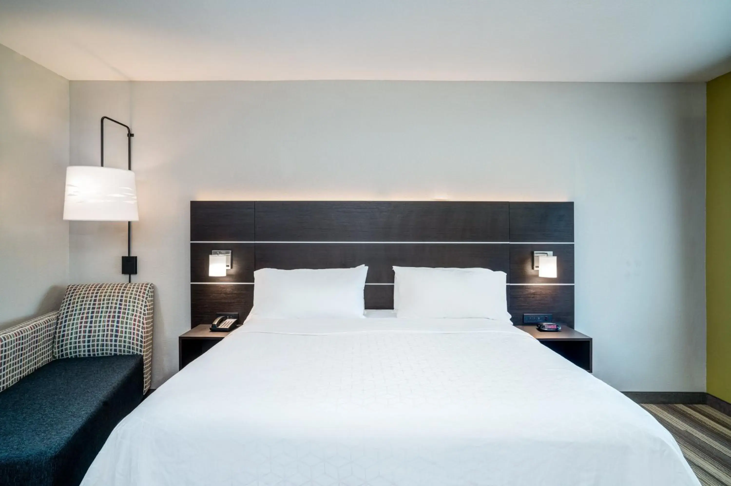 King Room - Disability Access in Holiday Inn Express Hotel Winona North by IHG King Room - Disability Access in Holiday Inn Express Hotel Winona North by IHG