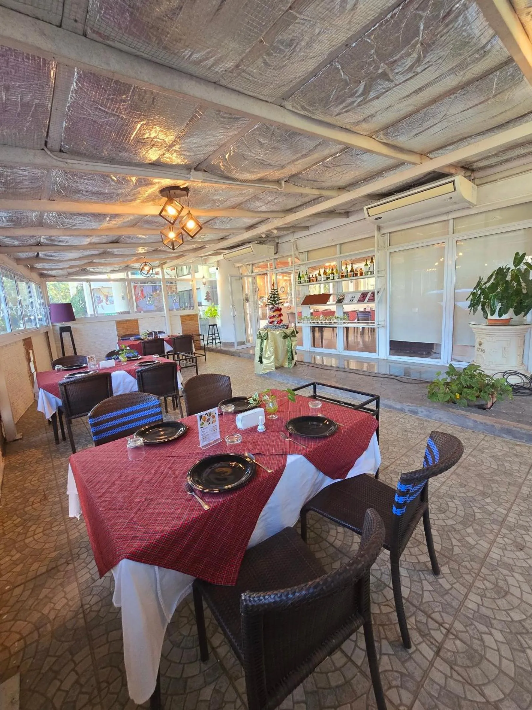 Restaurant/places to eat in Loei Palace Hotel