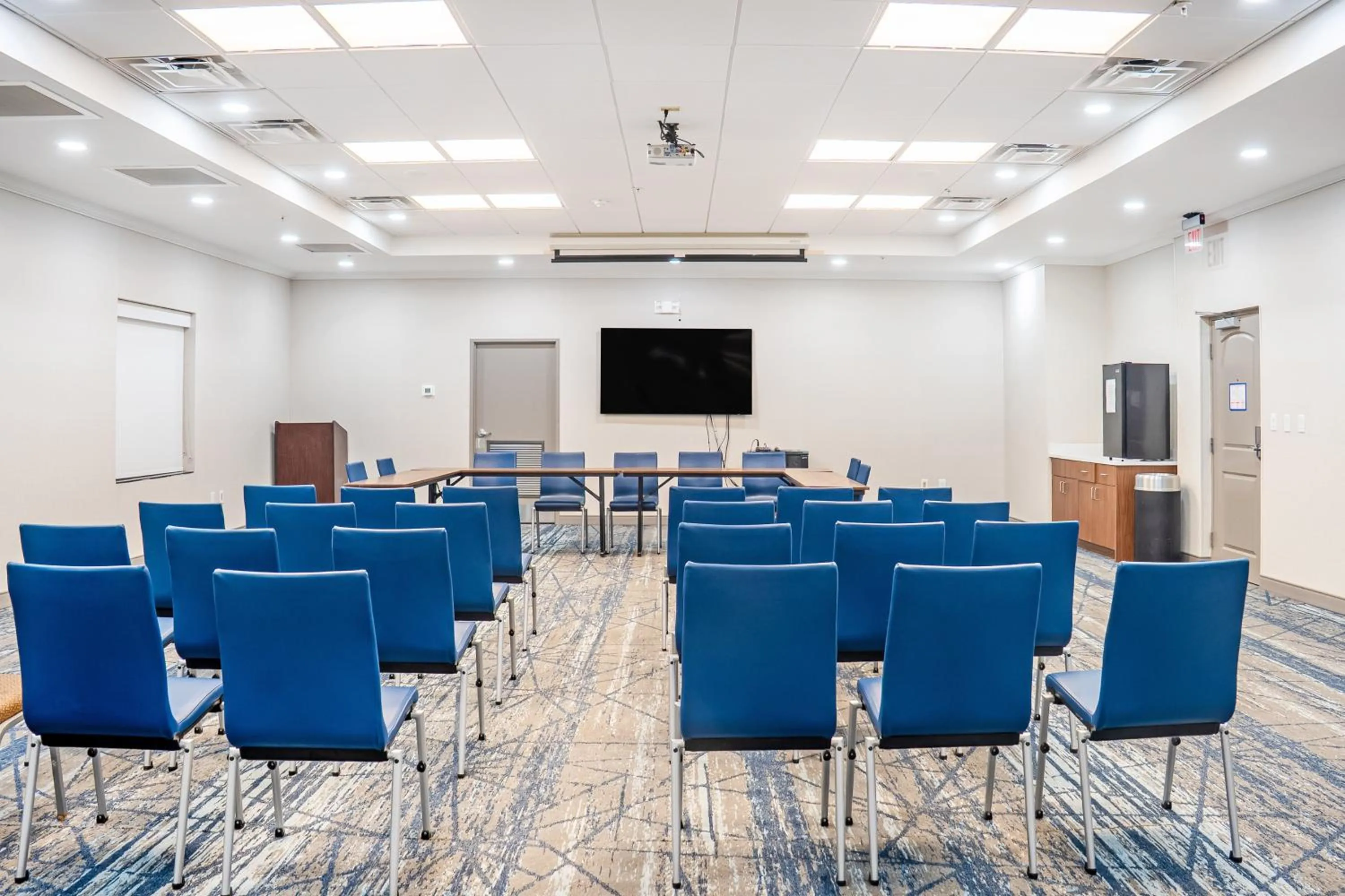 Meeting/conference room in Holiday Inn Express and Suites Saint Augustine North by IHG