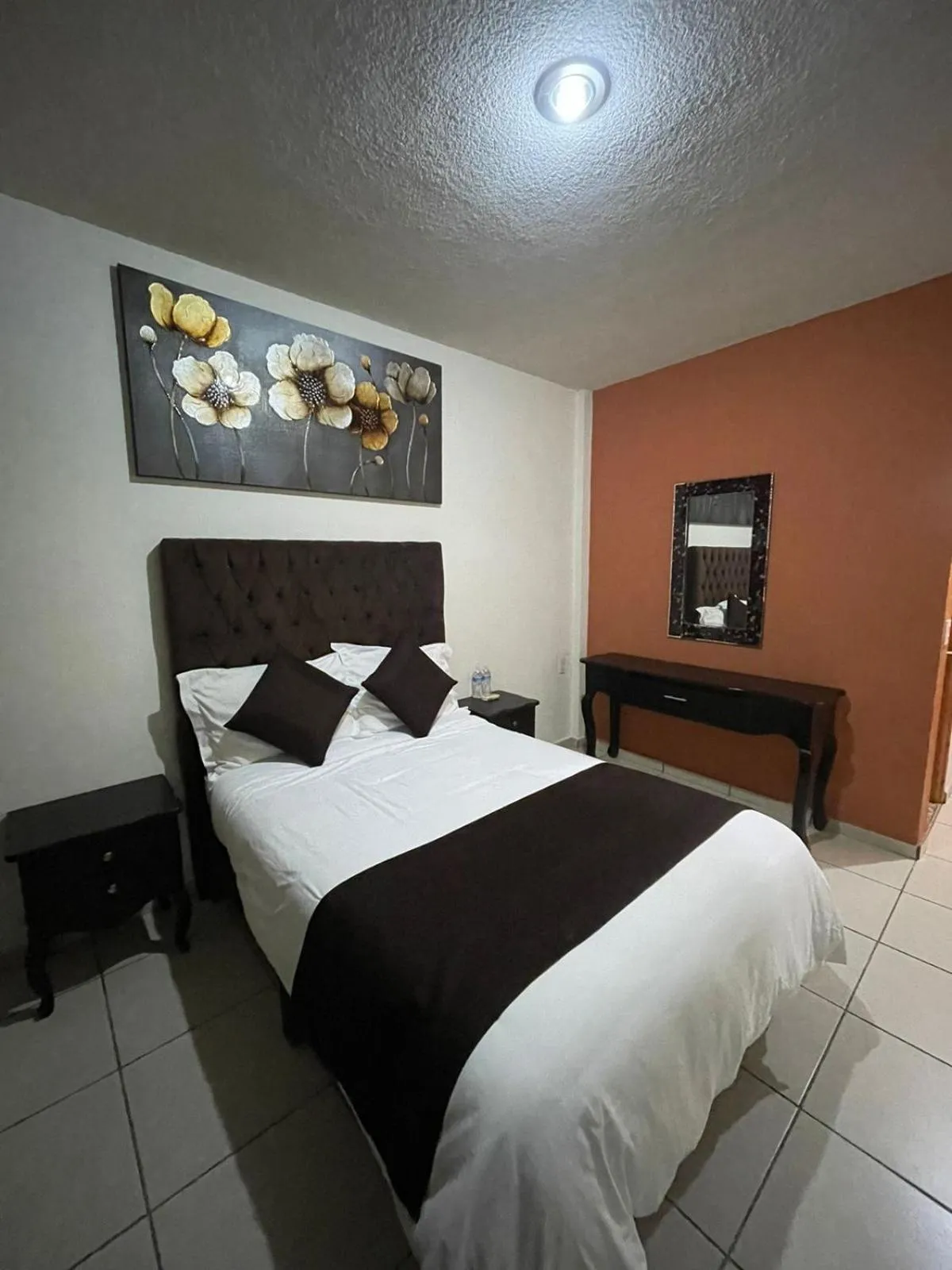 Photo of the whole room, Bed in Hotel & Balneario Los Angeles