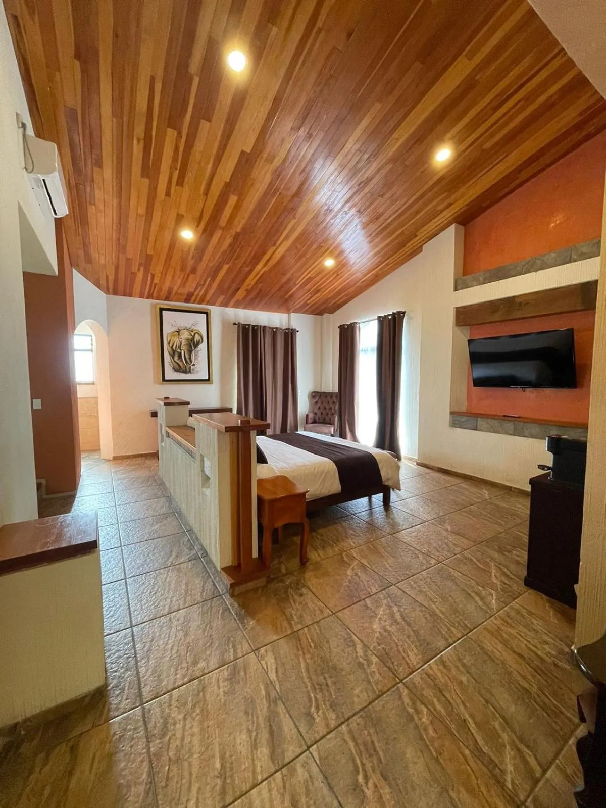 Bed in Hotel & Balneario Los Angeles