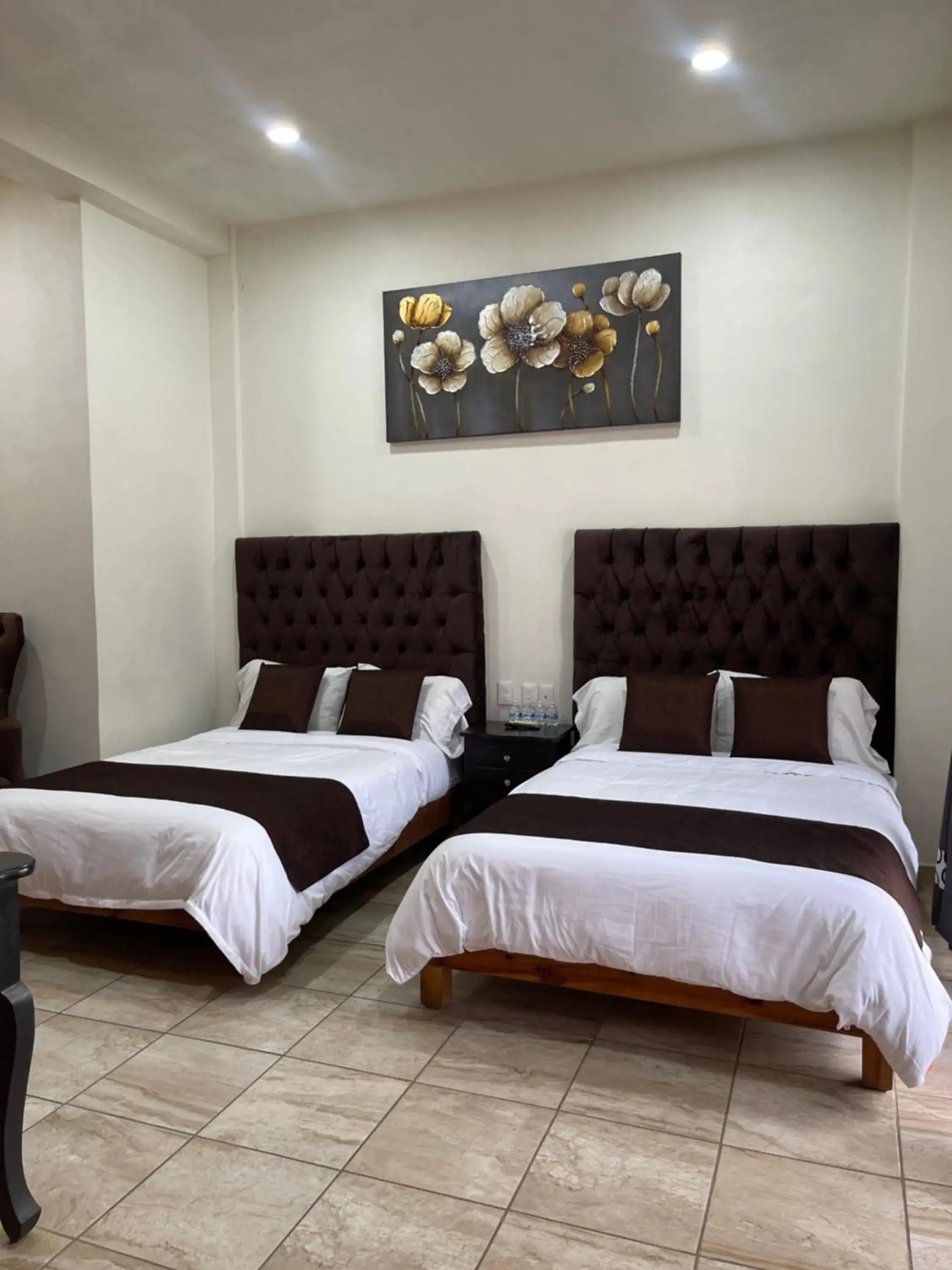 Quadruple Room with Balcony - single occupancy in Hotel & Balneario Los Angeles Quadruple Room with Balcony - single occupancy in Hotel & Balneario Los Angeles