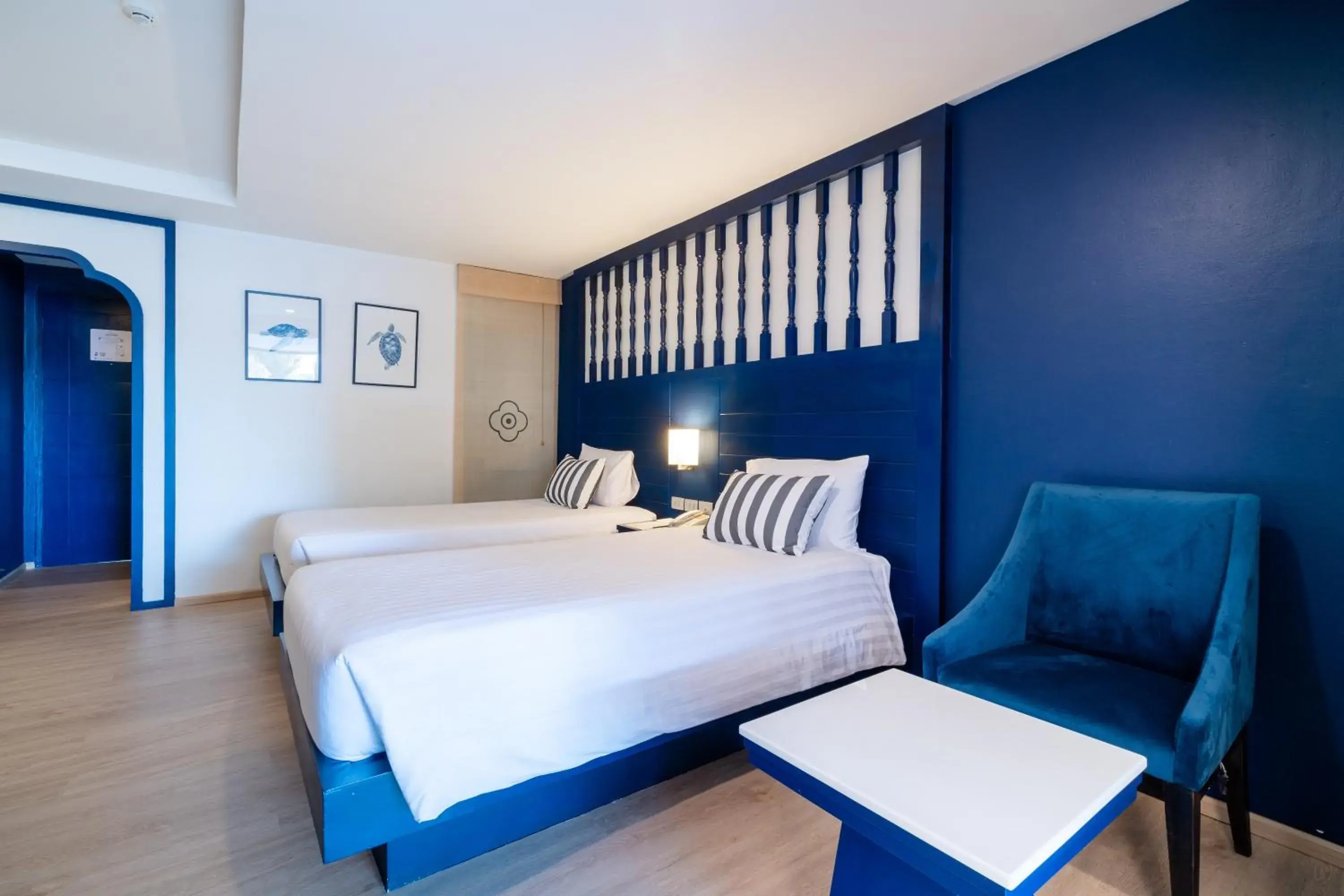 Deluxe Twin Room + Free Coworking Space in Bhukitta Boutique Hotel Phuket Town Deluxe Twin Room + Free Coworking Space in Bhukitta Boutique Hotel Phuket Town